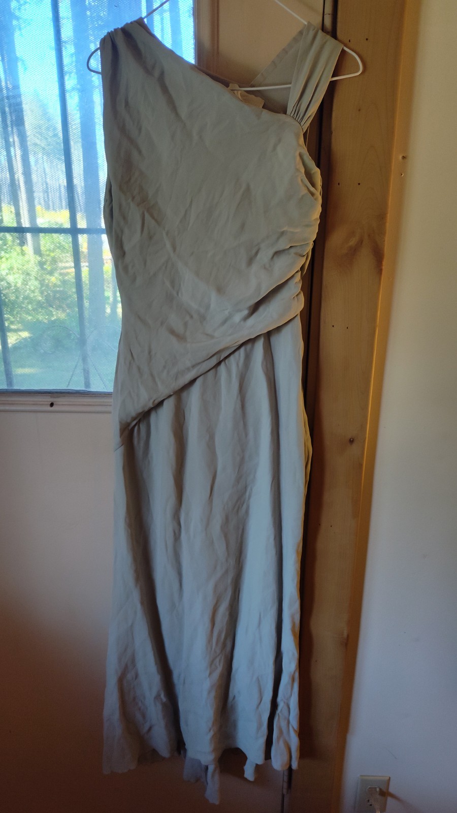 Vintage Long Valentino dress 100% Silk Size 10 Excellent Condition Vintage Long Valentino dress 100% Silk Size 10 Excellent Condition
