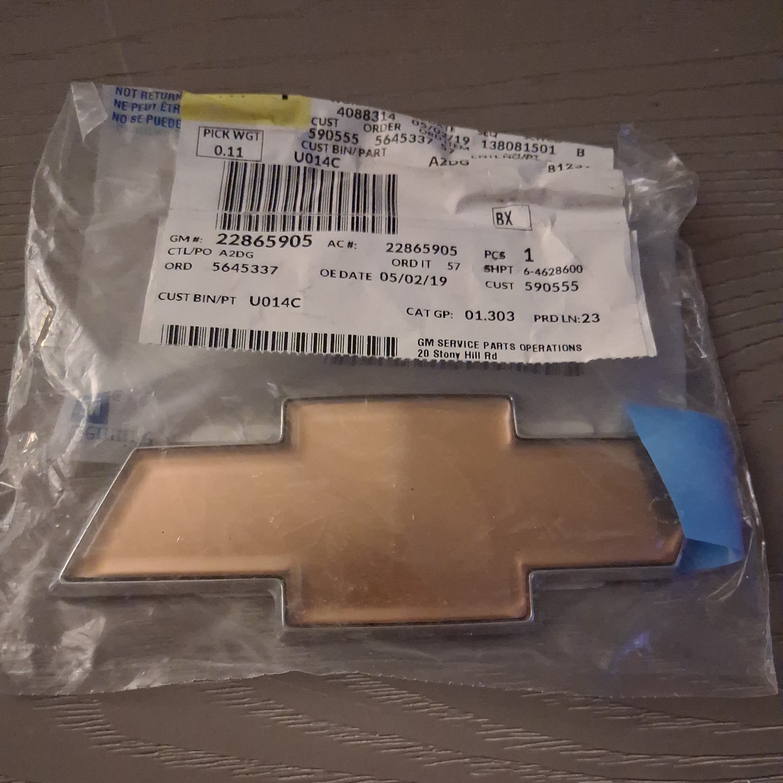 Genuine GM Bowtie Emblem 22865905 Genuine GM Bowtie Emblem 22865905