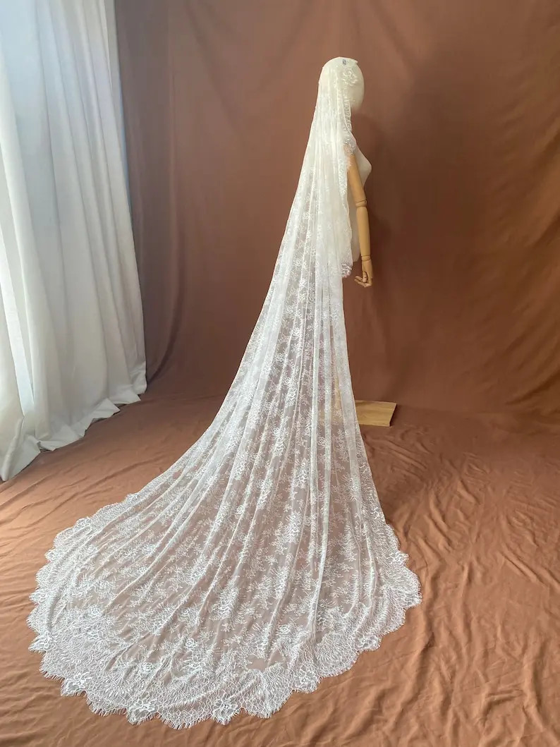 Handmade White Ivory Chantilly Lace Bridal Wedding Veil Custom Cathedral Length Handmade White Ivory Chantilly Lace Bridal Wedding Veil Custom Cathedral Length