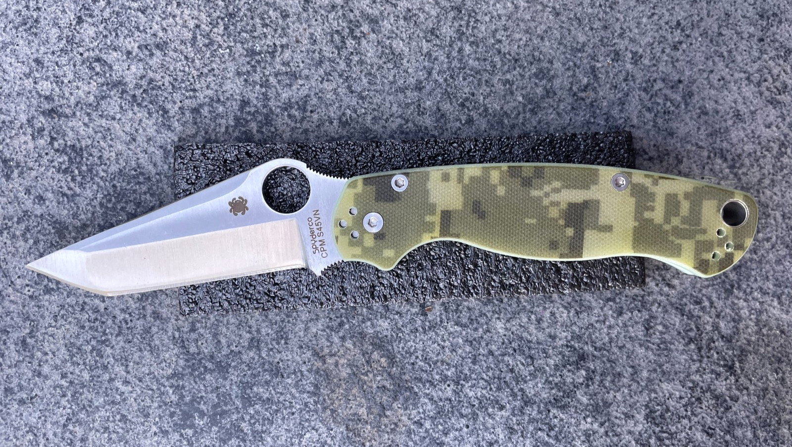 Custom Spyderco Para 2 Tanto Folding Knife CPM-S45V Camo G-10 PlainEdge