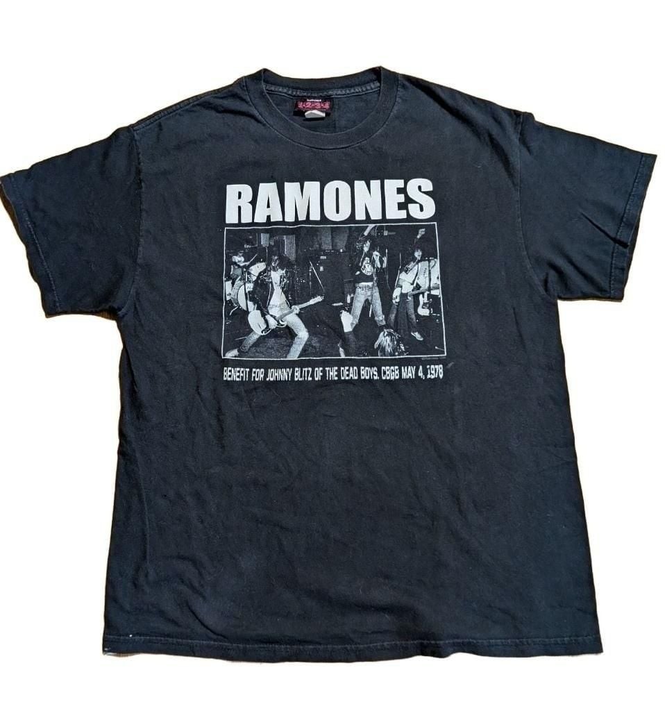 Vintage 2004 Ramones Band T-Shirt Size Large Black CBGB 1978 Vintage 2004 Ramones Band T-Shirt Size Large Black CBGB 1978