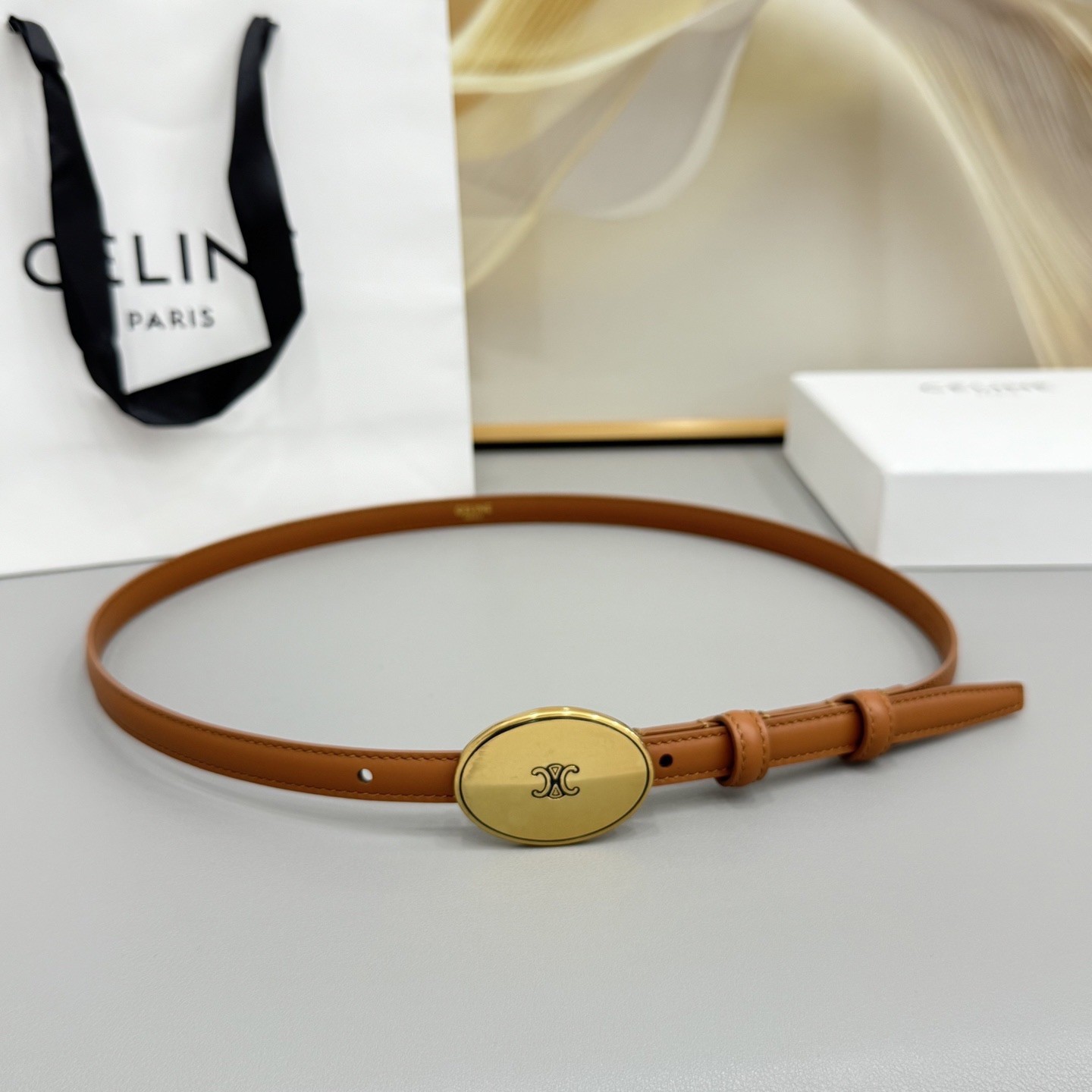 Women\'s Celin*e 1.3cm/0.51in Brown Leather Belt gold retro oval badge buckle Women\'s Celin*e 1.3cm/0.51in Brown Leather Belt gold retro oval badge buckle