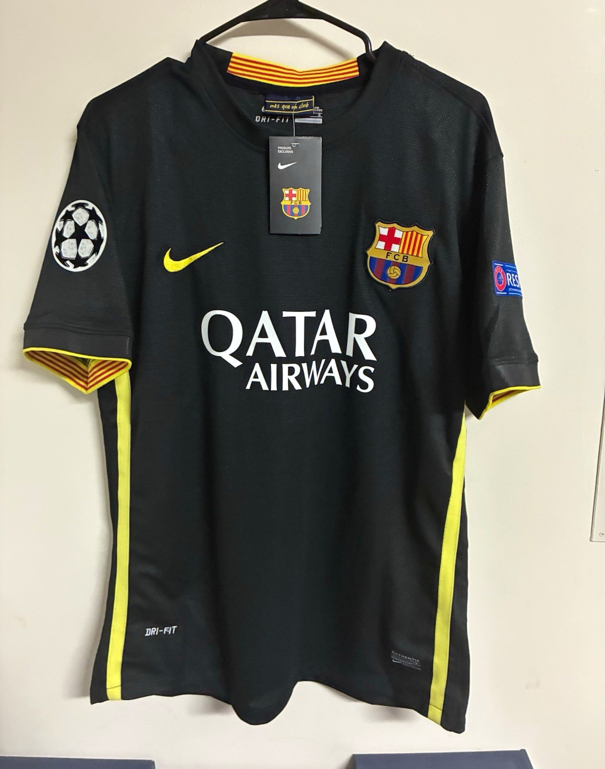2013-14 Fc barcelona 3rd Kit Neymar jersey #11 Mens Small 2013-14 Fc barcelona 3rd Kit Neymar jersey #11 Mens Small