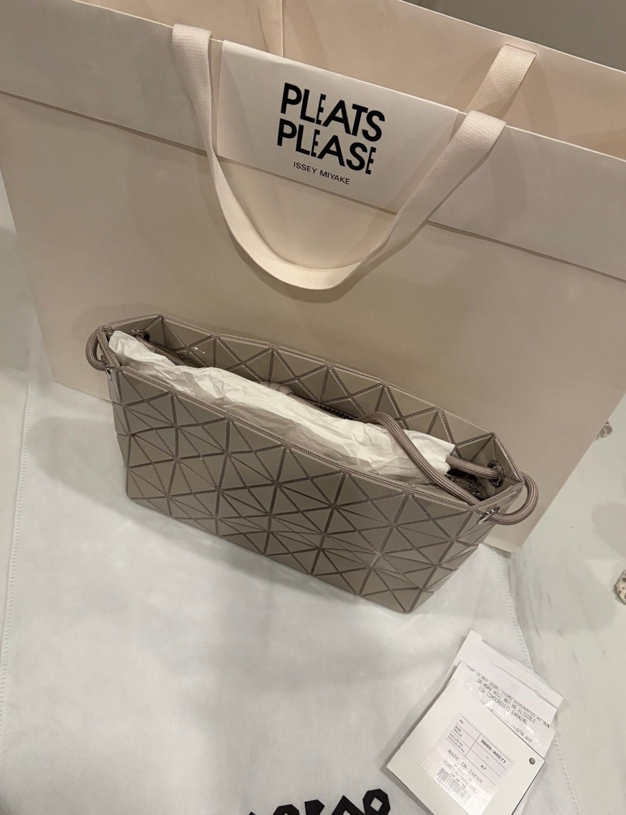 BRAND NEW & 100% AUTHENTIC BAO BAO ISSEY MIYAKE \