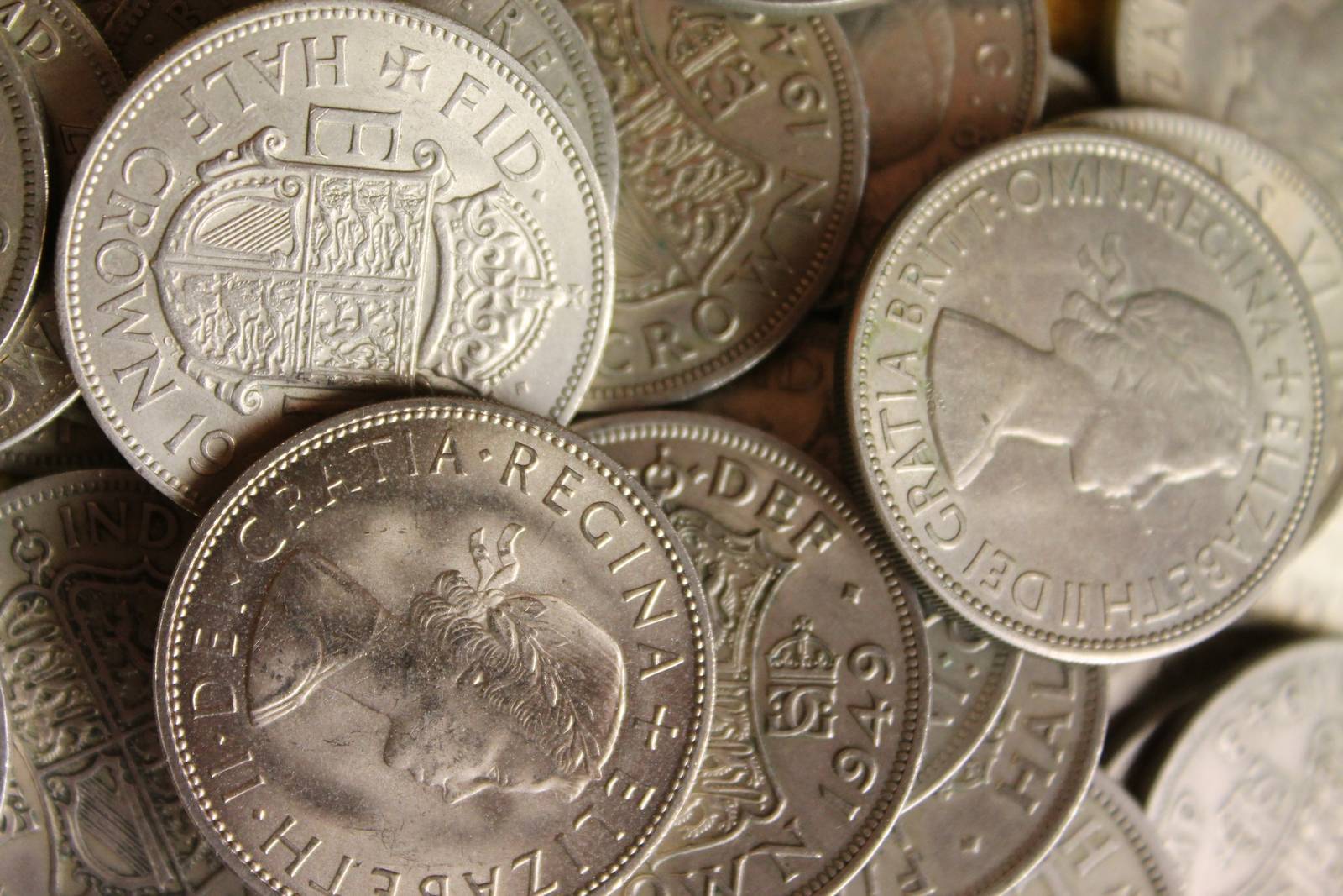 10 HALFCROWNS BULK LOT OF OLD BRITISH COINS