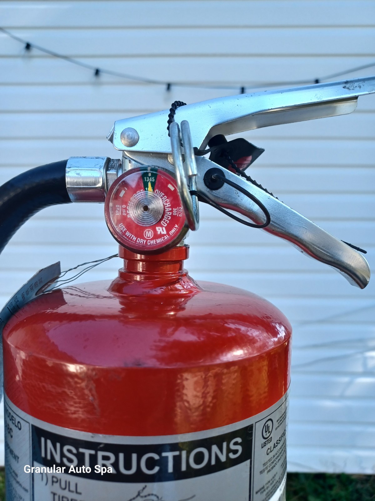 Buckeye Model 10HI SA80 ABC 10 lb Fire Extinguisher, Full Buckeye Model 10HI SA80 ABC 10 lb Fire Extinguisher, Full