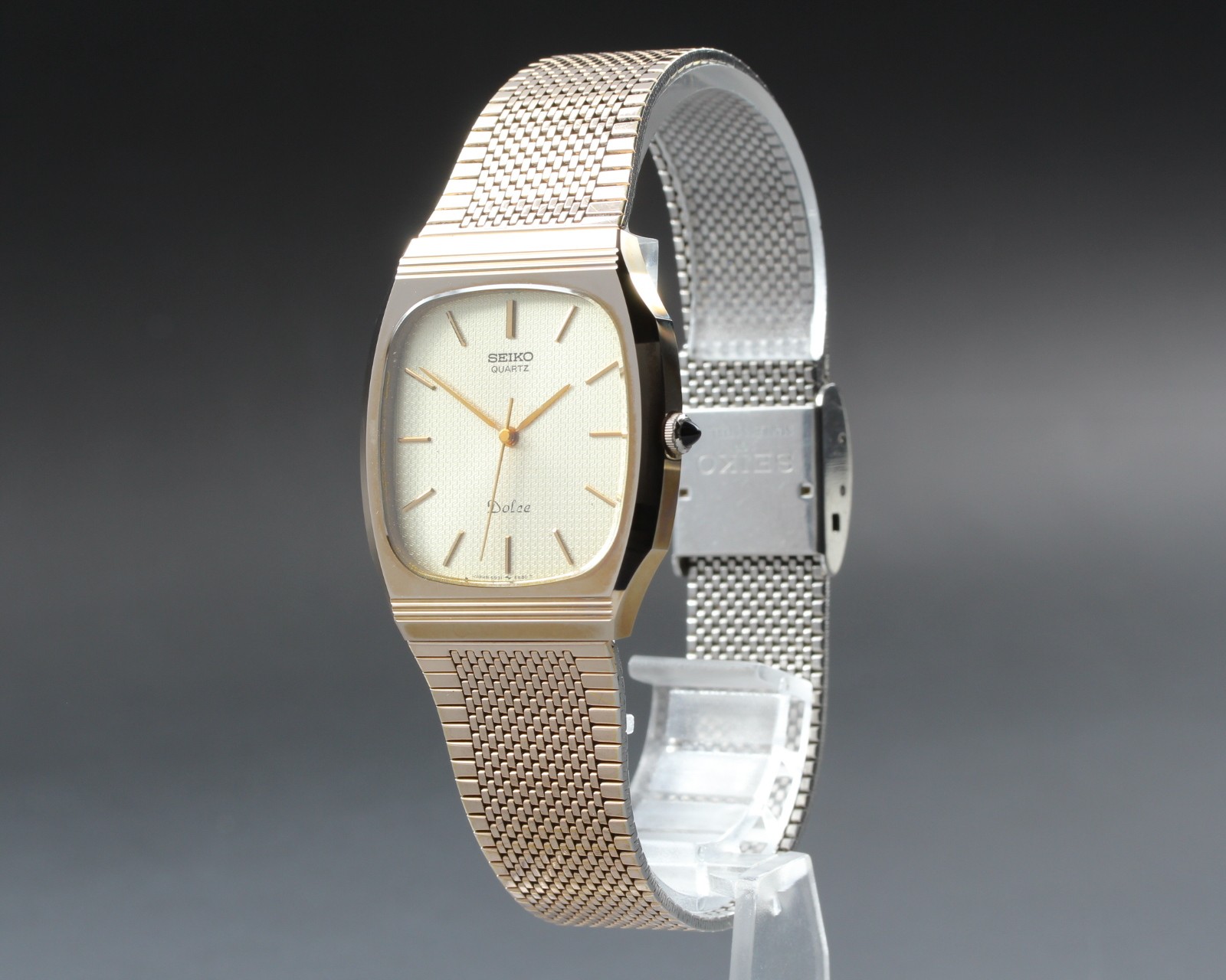 Vintage 1982 [Near MINT] SEIKO Dolce 5931-5450 31mm Gold Dial Mens Qz Watch