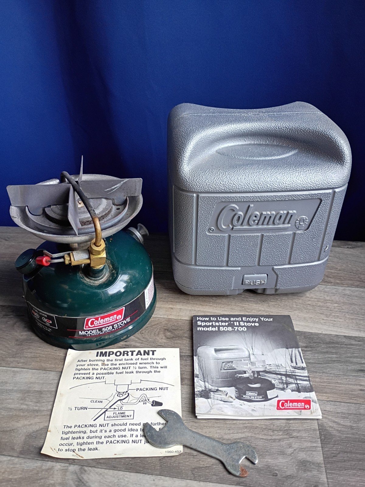 Vintage 1987 Coleman Model 508 Single Burner Gas Camping Stove with Case Vintage 1987 Coleman Model 508 Single Burner Gas Camping Stove with Case