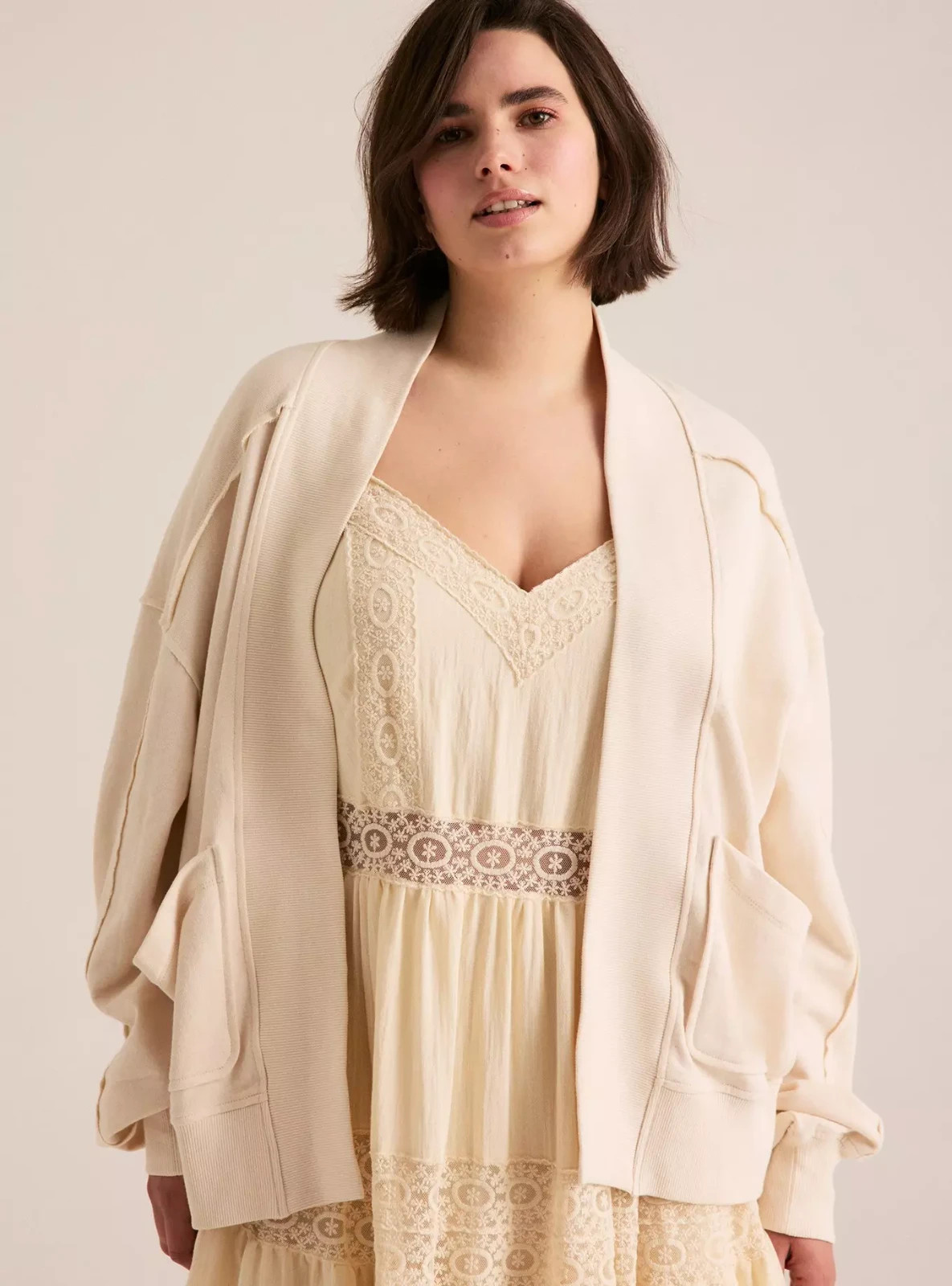 Torrid Plus 2X Festi French Terry Relaxed Dolman Cardigan White Swan Pockets NWT Torrid Plus 2X Festi French Terry Relaxed Dolman Cardigan White Swan Pockets NWT