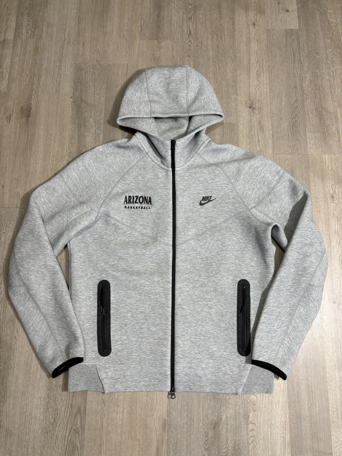 Nike Arizona Wildcats team exclusive travel tech fleece jacket size large 