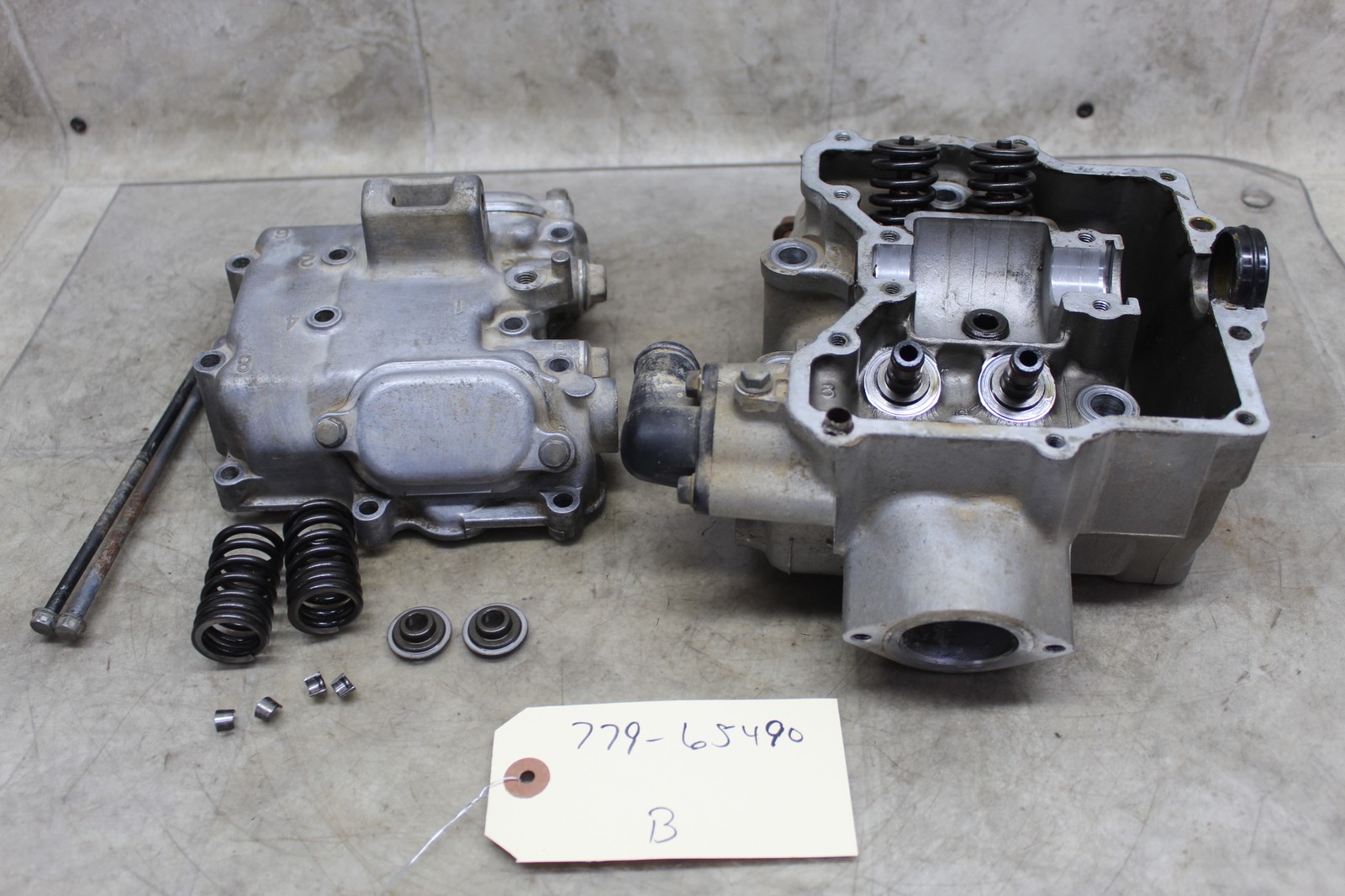93-98 Kawasaki Bayou 400 97-98 Prairie 400 Engine Cylinder Head READ DESCRIPTION