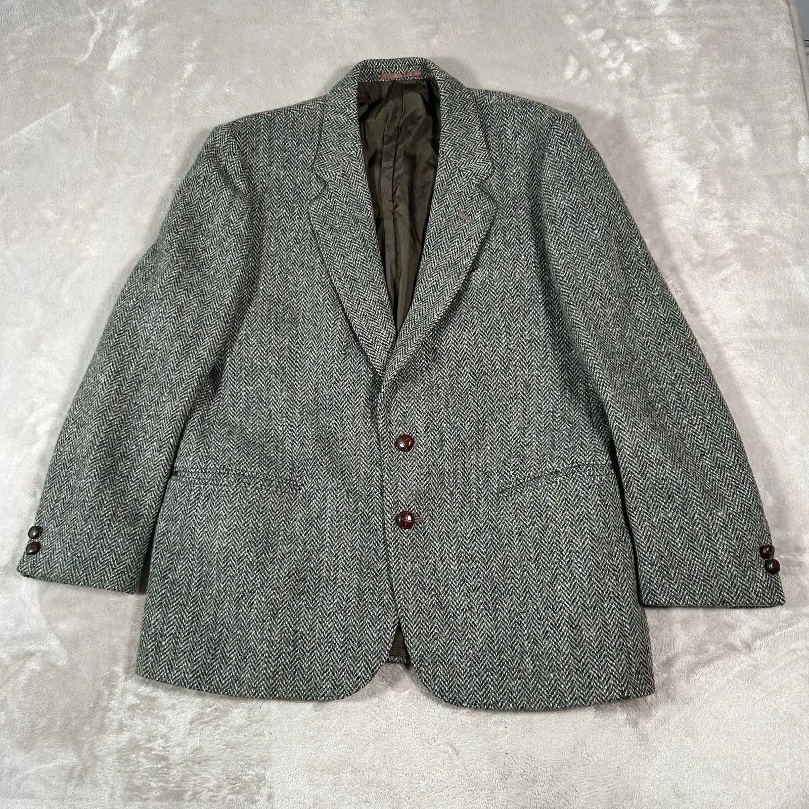 VTG Harris Tweed Blazer Mens 42R Gray Herringbone Wool Handwoven Sport Coat
