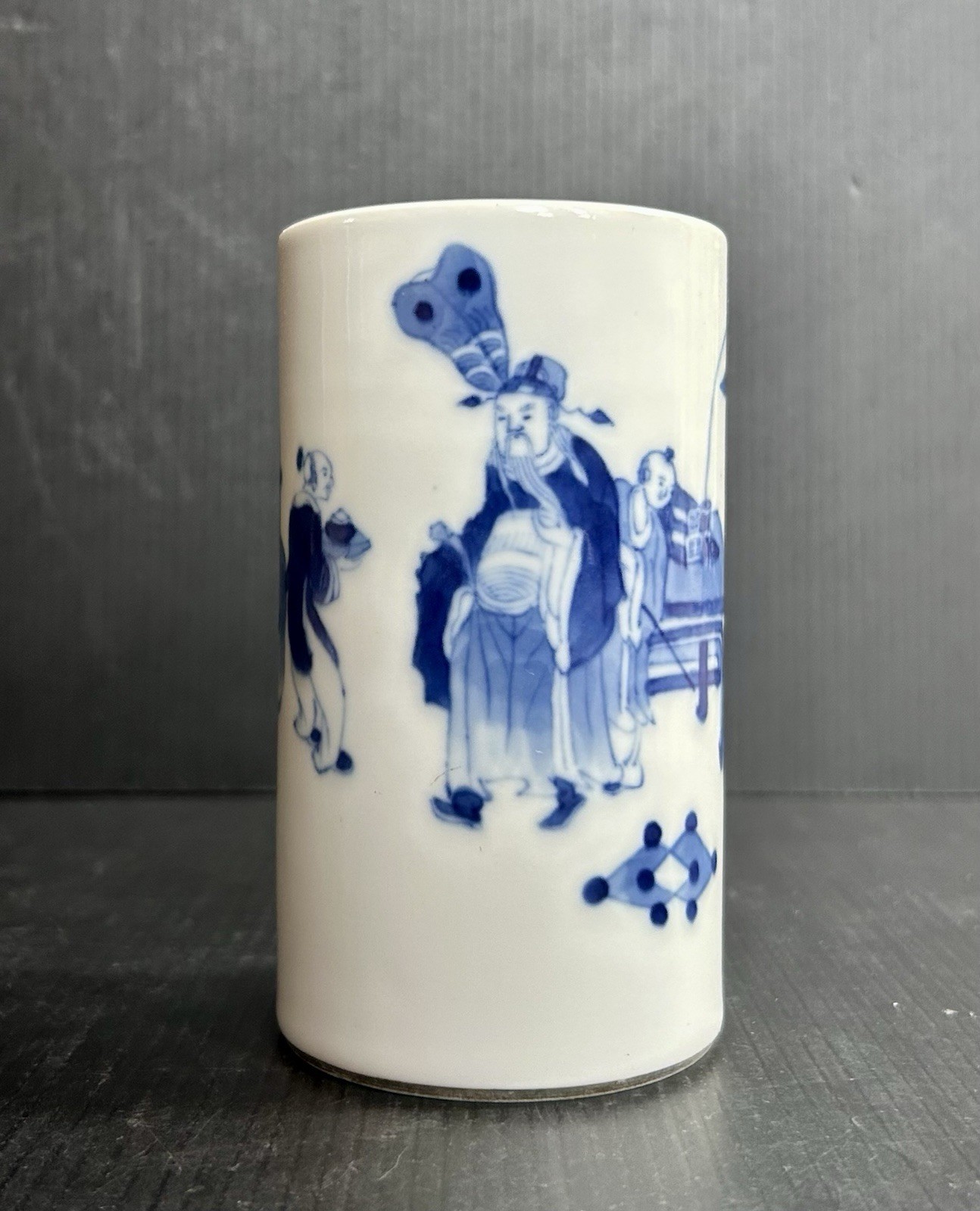 Antique Chinese Qing 19th C Under Glazed Blue Porcelain Brush Pot