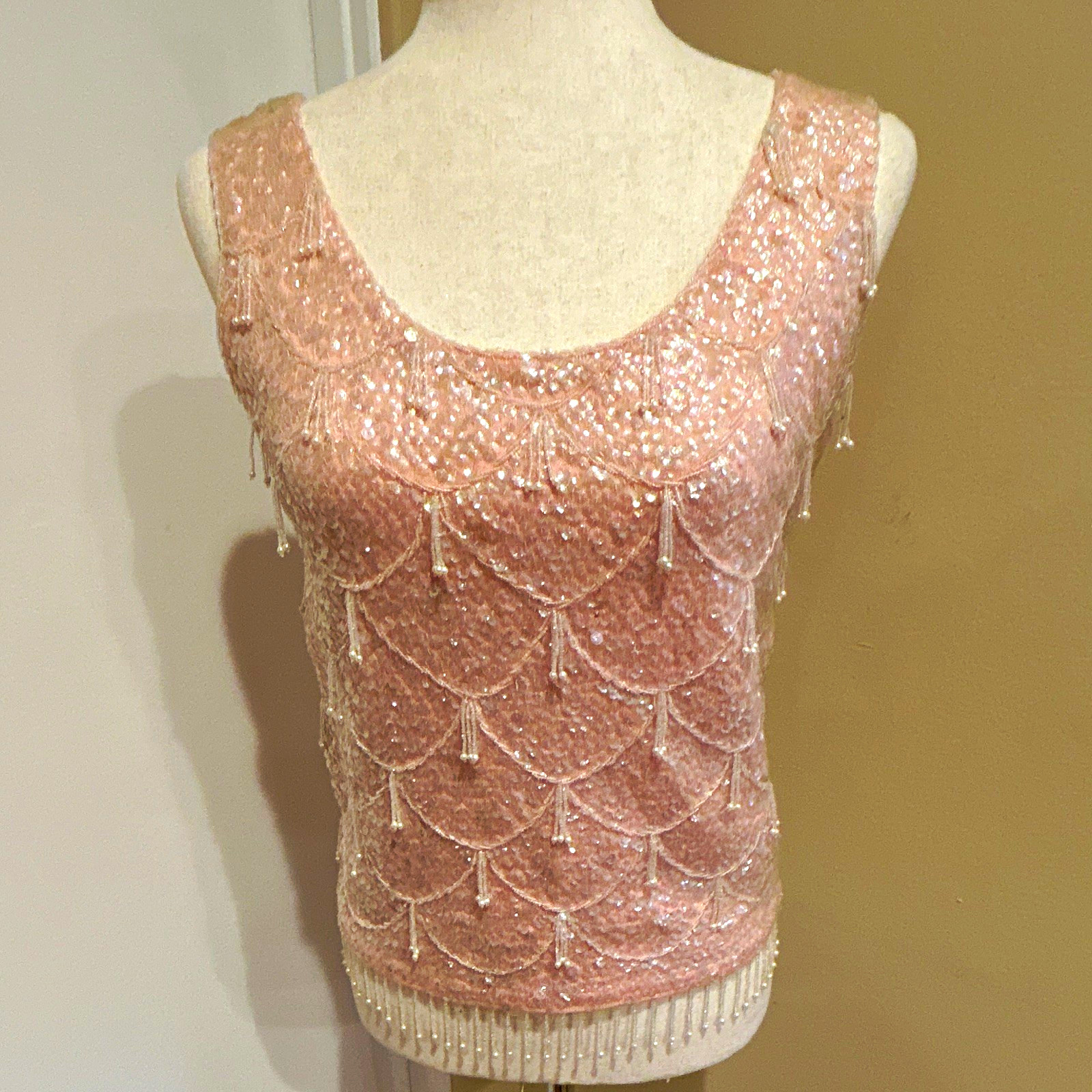 Vintage 1960s Pink Sequin Beaded Wool Top Flapper Style Fringe Hong Kong Sz S Vintage 1960s Pink Sequin Beaded Wool Top Flapper Style Fringe Hong Kong Sz S