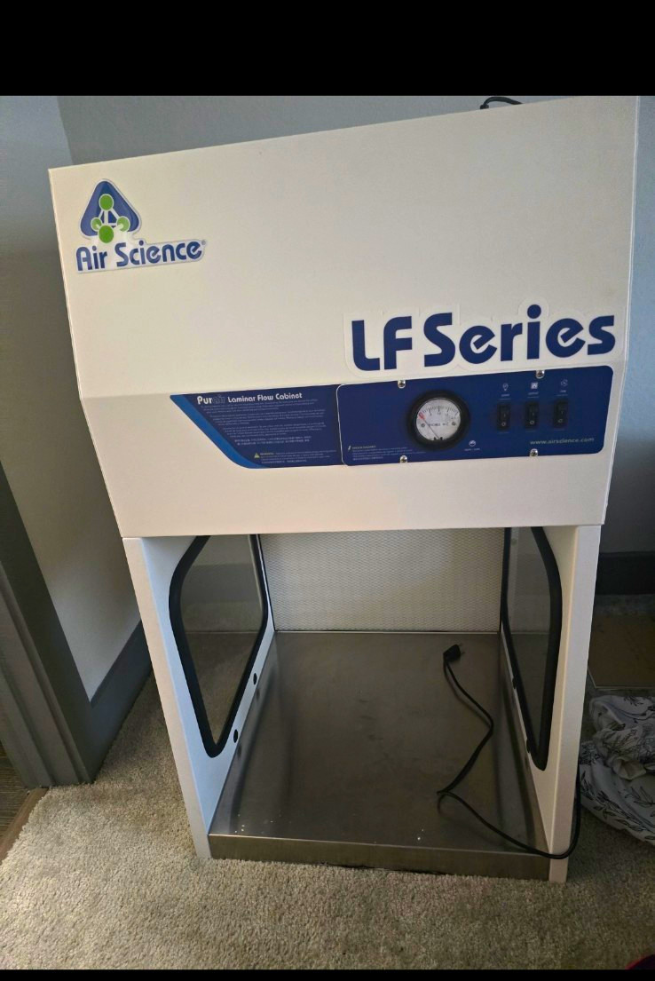 Air Science LF Series 2 ft Purair Laminar Flow Cabinet Fume Hood Lab Enclosure Air Science LF Series 2 ft Purair Laminar Flow Cabinet Fume Hood Lab Enclosure