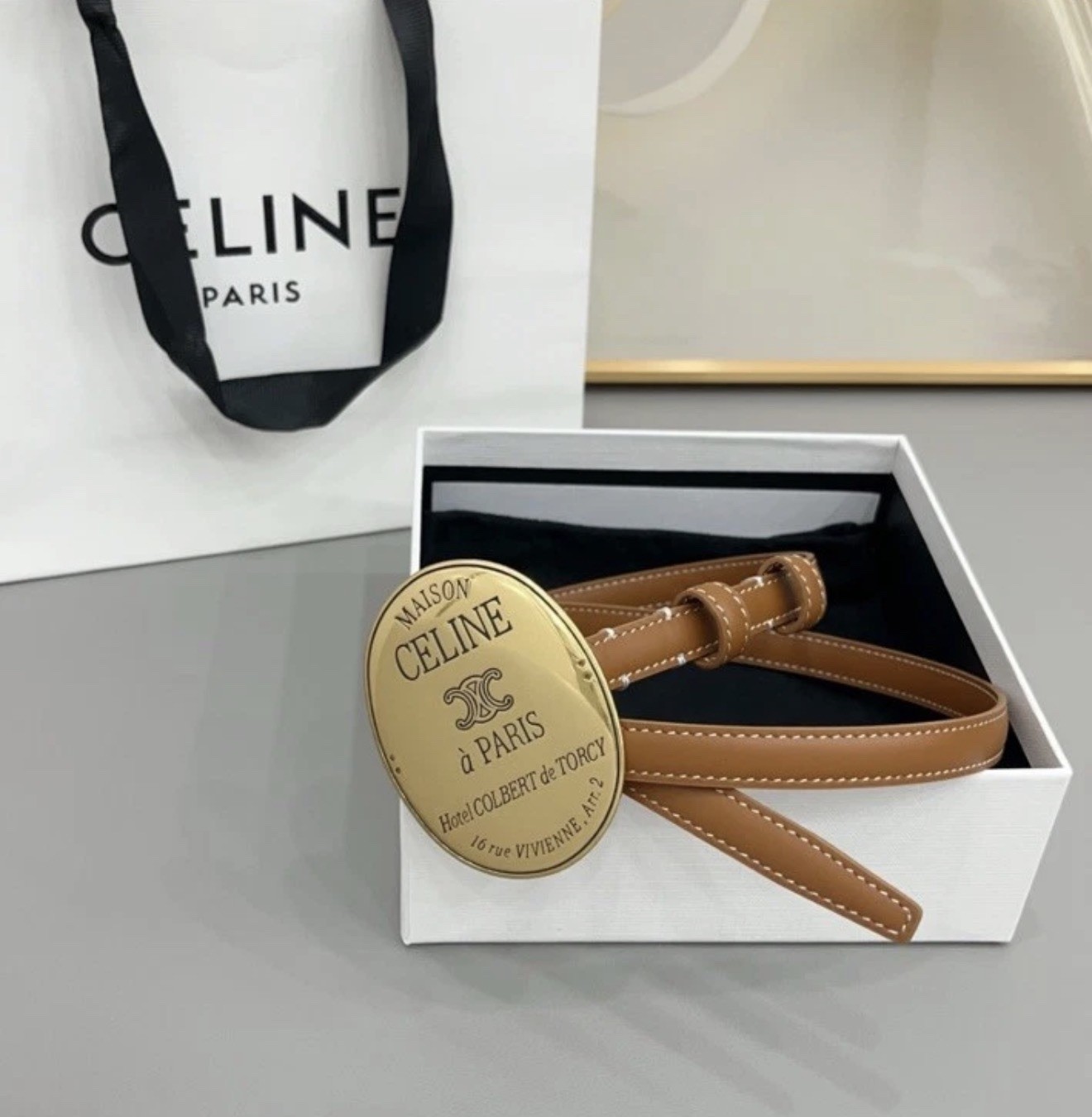 Women\'s Celin*e 1.3cm/0.51in Brown Leather Belt gold retro oval badge buckle Women\'s Celin*e 1.3cm/0.51in Brown Leather Belt gold retro oval badge buckle