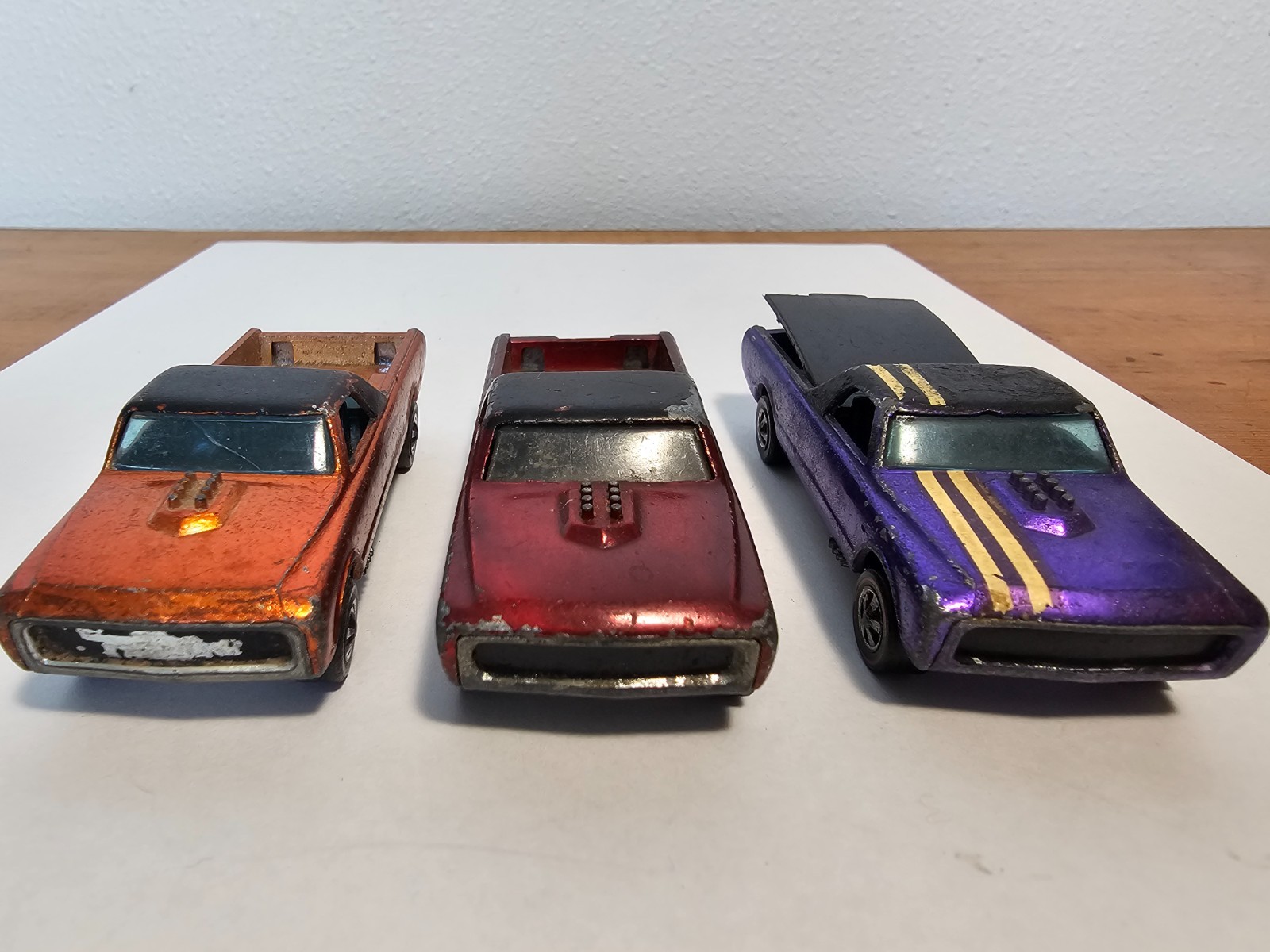 Vintage 1968 Hot Wheels Redline Custom Fleetside Purple, Orange, Red. USA