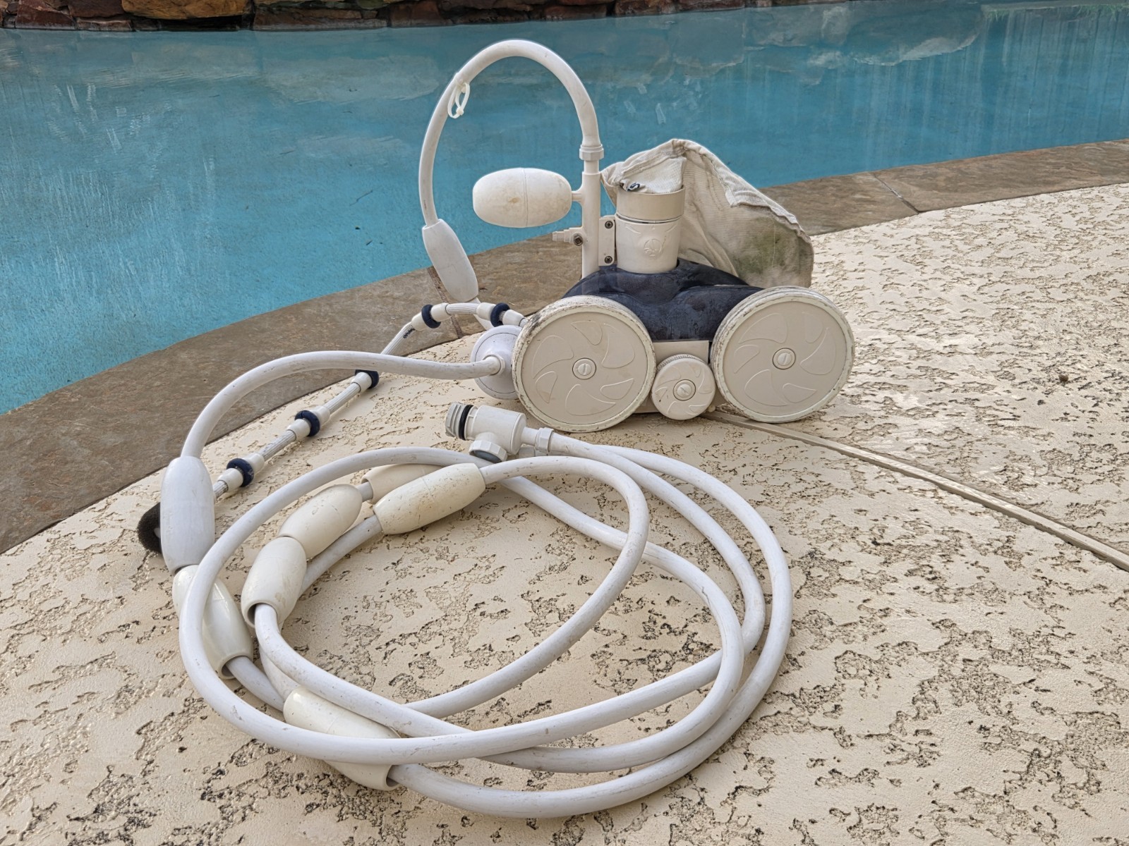 Polaris VacSweep 280 Pool Cleaner Complete w/Hose &Debris Bag-Tested & Working Polaris VacSweep 280 Pool Cleaner Complete w/Hose &Debris Bag-Tested & Working