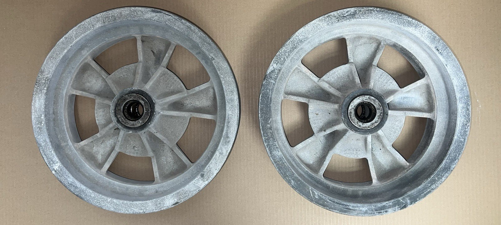 15x4 American Magnesium Spindle Mount Wheels 15x4 American Magnesium Spindle Mount Wheels