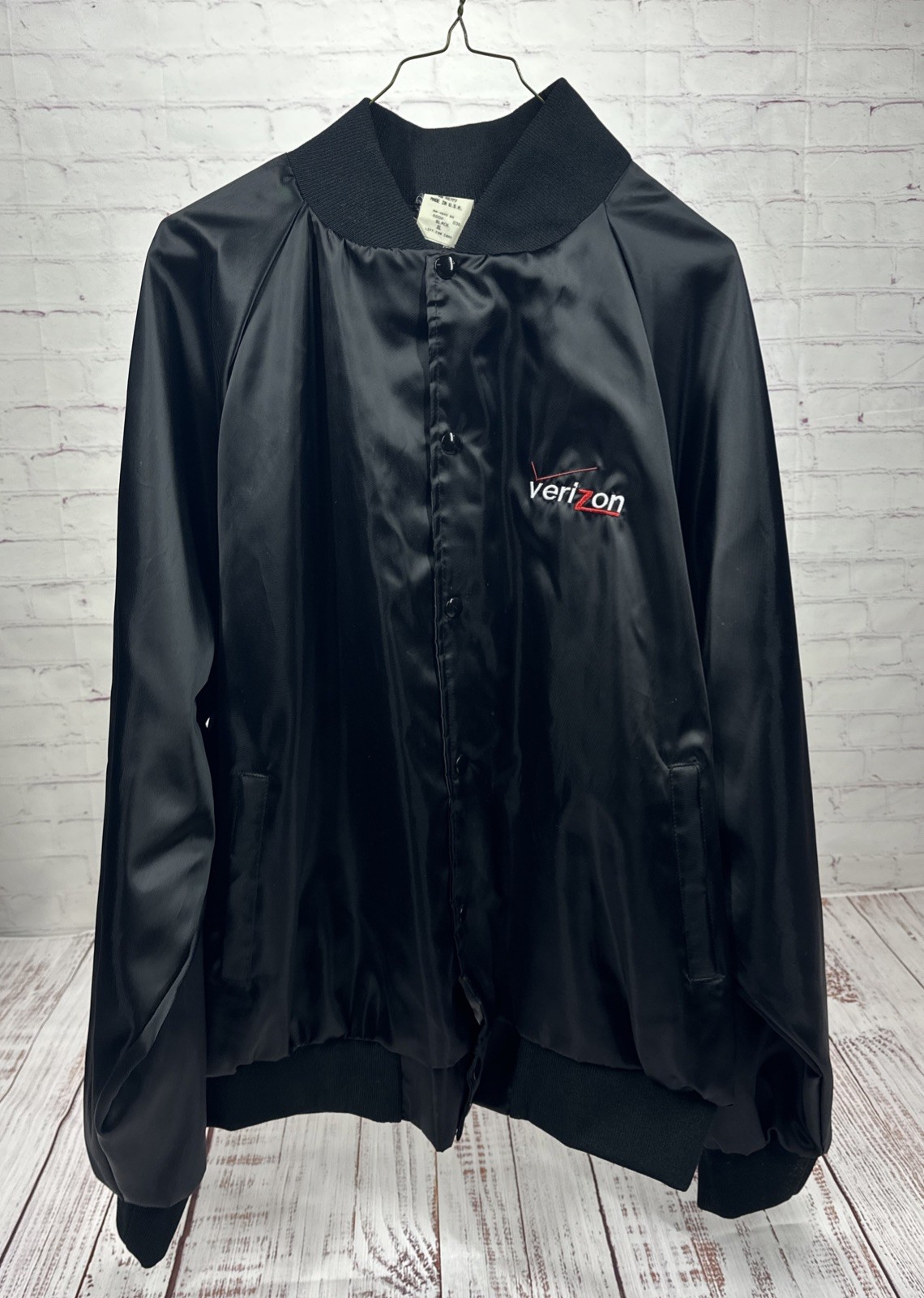 VTG Verizon Satin Bomber Jacket Mens Sz XL Black Nylon Telecommunication USA VTG Verizon Satin Bomber Jacket Mens Sz XL Black Nylon Telecommunication USA