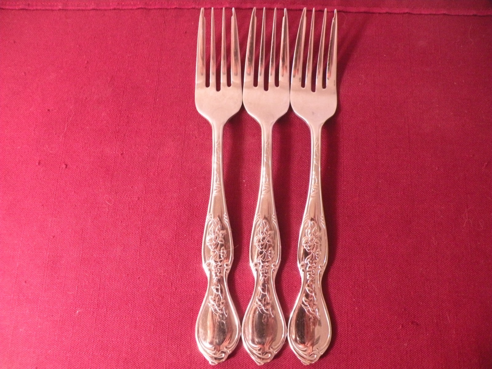 Set Of 3 Spode BLUE ROOM Wallace 18/10 Glossy Stainless Flatware 7 3/4\ Set Of 3 Spode BLUE ROOM Wallace 18/10 Glossy Stainless Flatware 7 3/4\