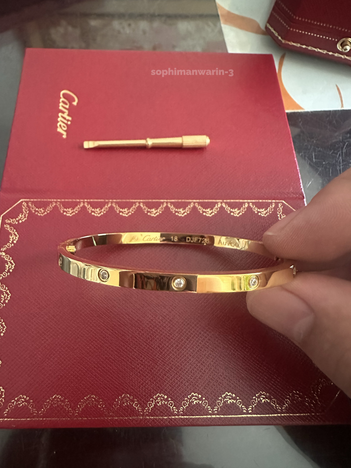 New 10 DiamondCatSM 18K yellow Gold Love Bracelet Size 18 New 10 DiamondCatSM 18K yellow Gold Love Bracelet Size 18