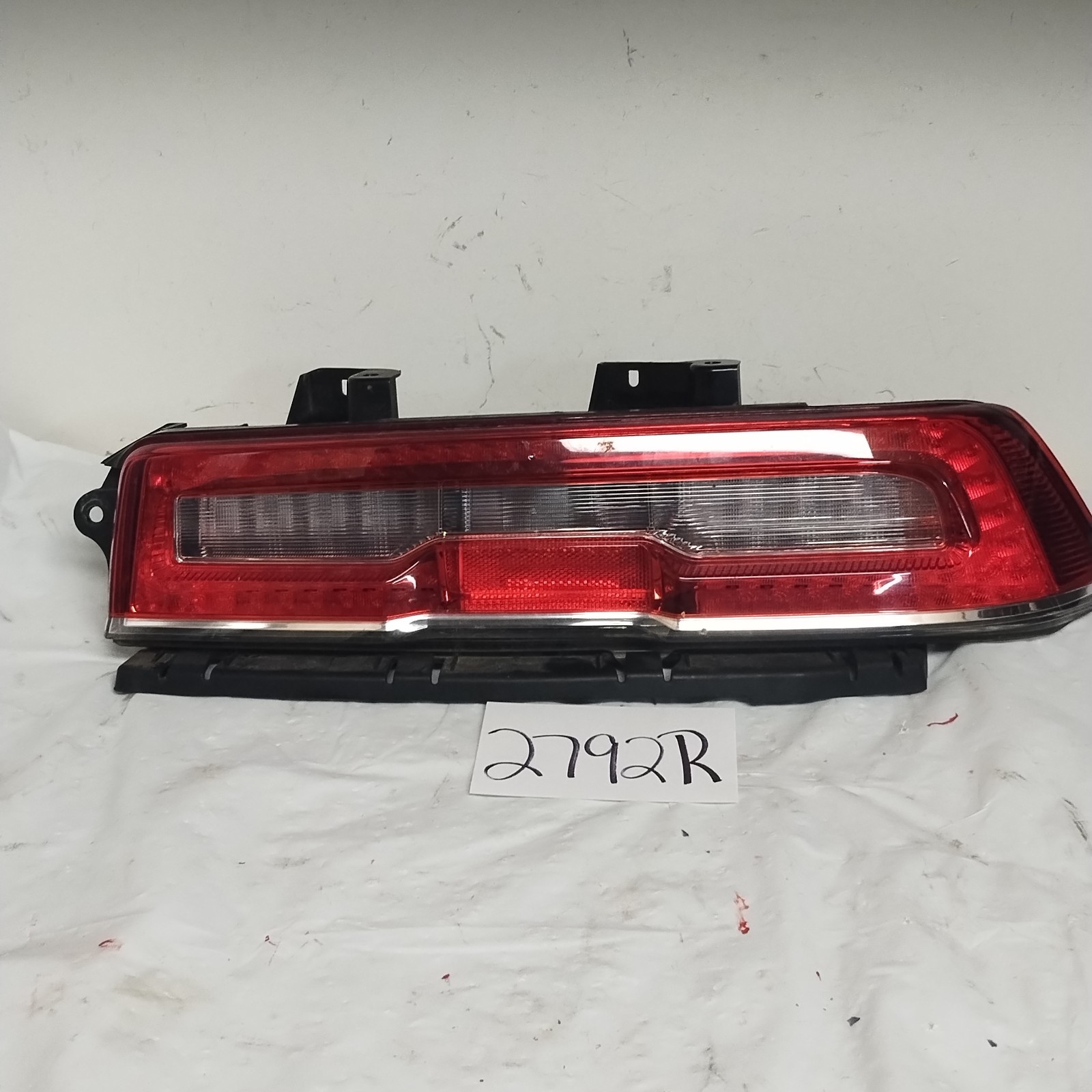 2014 2015 Chevrolet Camaro Passenger Side Right LED Tail Light Lamp OEM 23209712