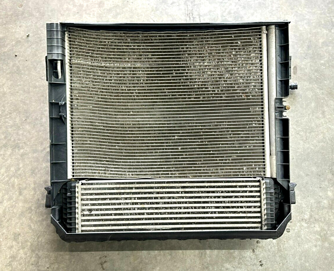 2011-2013 BMW X5 E70 35i N55 FRONT RADIATOR FAN COOLING CONDENSER ASSEMBLY OEM