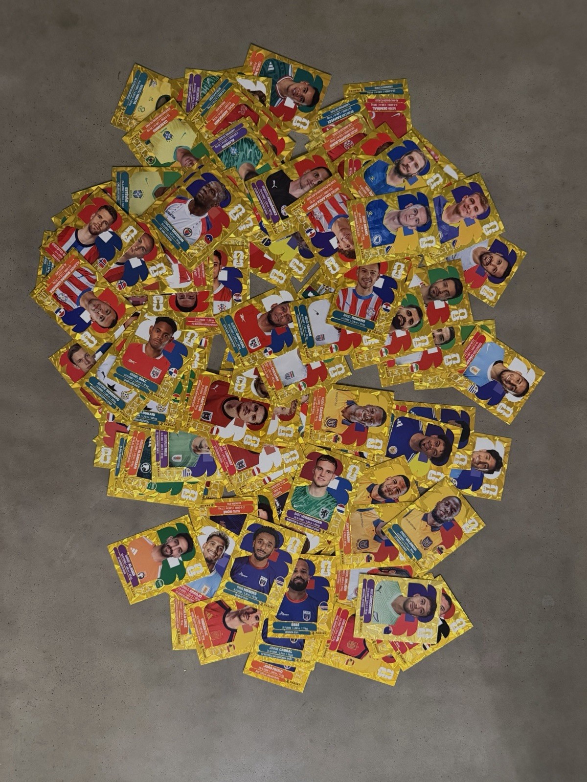 2026 Panini FIFA World Cup GOLD Crumple 129 Sticker Lot NO DUPLICATES