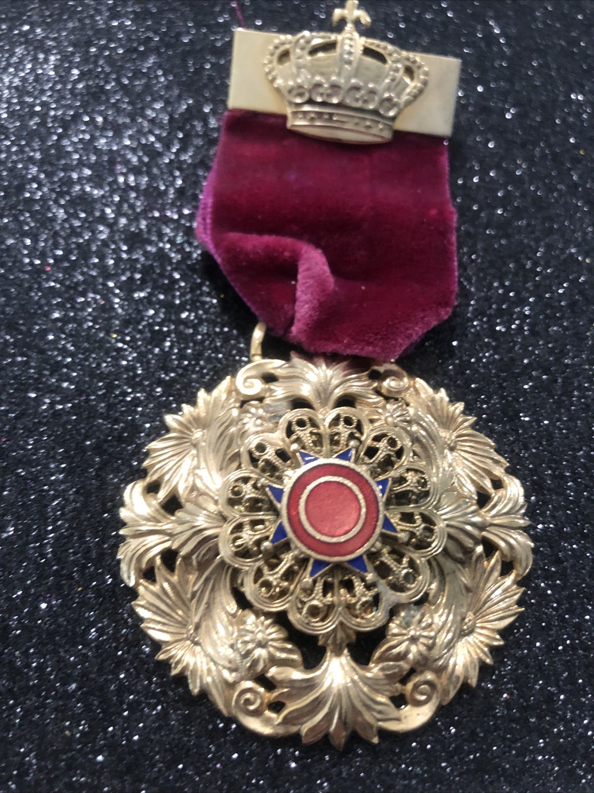 Antique/Vintage Cambodia Grand Order National Merit Medal Honor Jewelry Pin. Antique/Vintage Cambodia Grand Order National Merit Medal Honor Jewelry Pin.