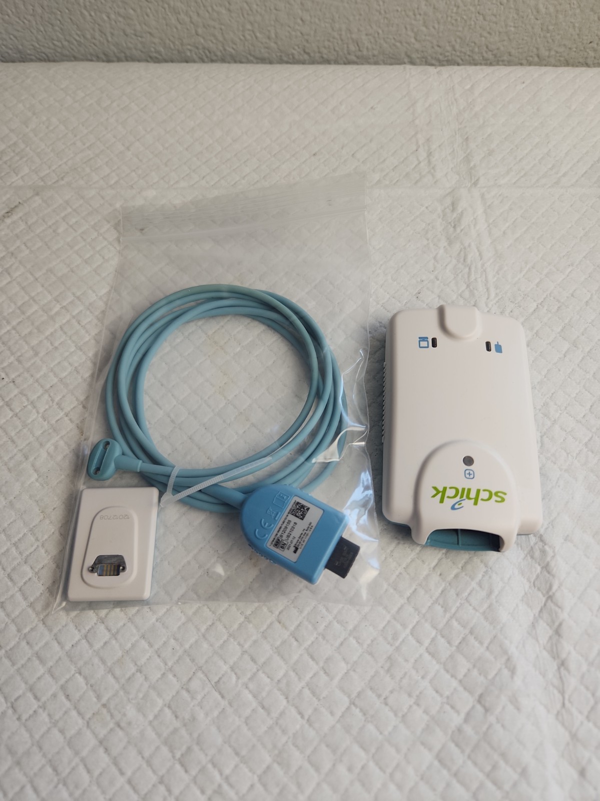 Schick/Sirona 33 Size 2 Digital Sensor With Remote Hub - WORKS (No Elastomeric) Schick/Sirona 33 Size 2 Digital Sensor With Remote Hub - WORKS (No Elastomeric)
