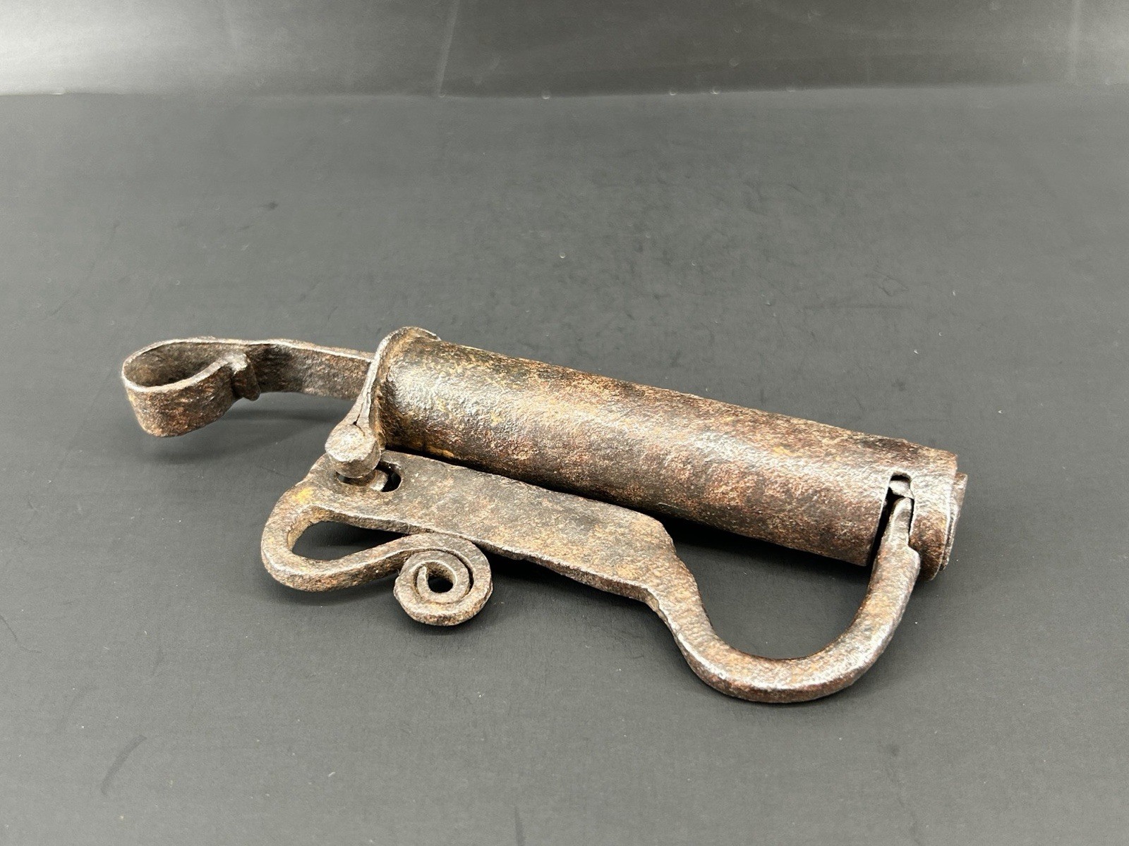 Antique Hand-forged Wrought Iron Bolt Lock Or Cylindrical Padlock Bolt Lock