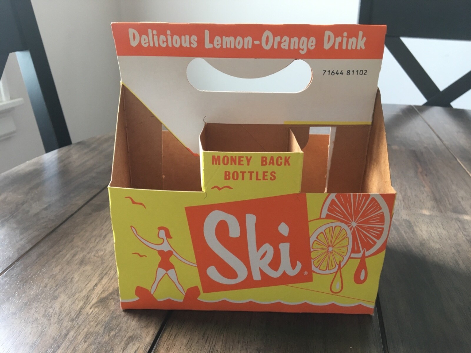 Vintage 1970’s SKI SODA DRINK BOTTLE CARTON NEW/OLD STOCK UNUSED Vintage 1970’s SKI SODA DRINK BOTTLE CARTON NEW/OLD STOCK UNUSED