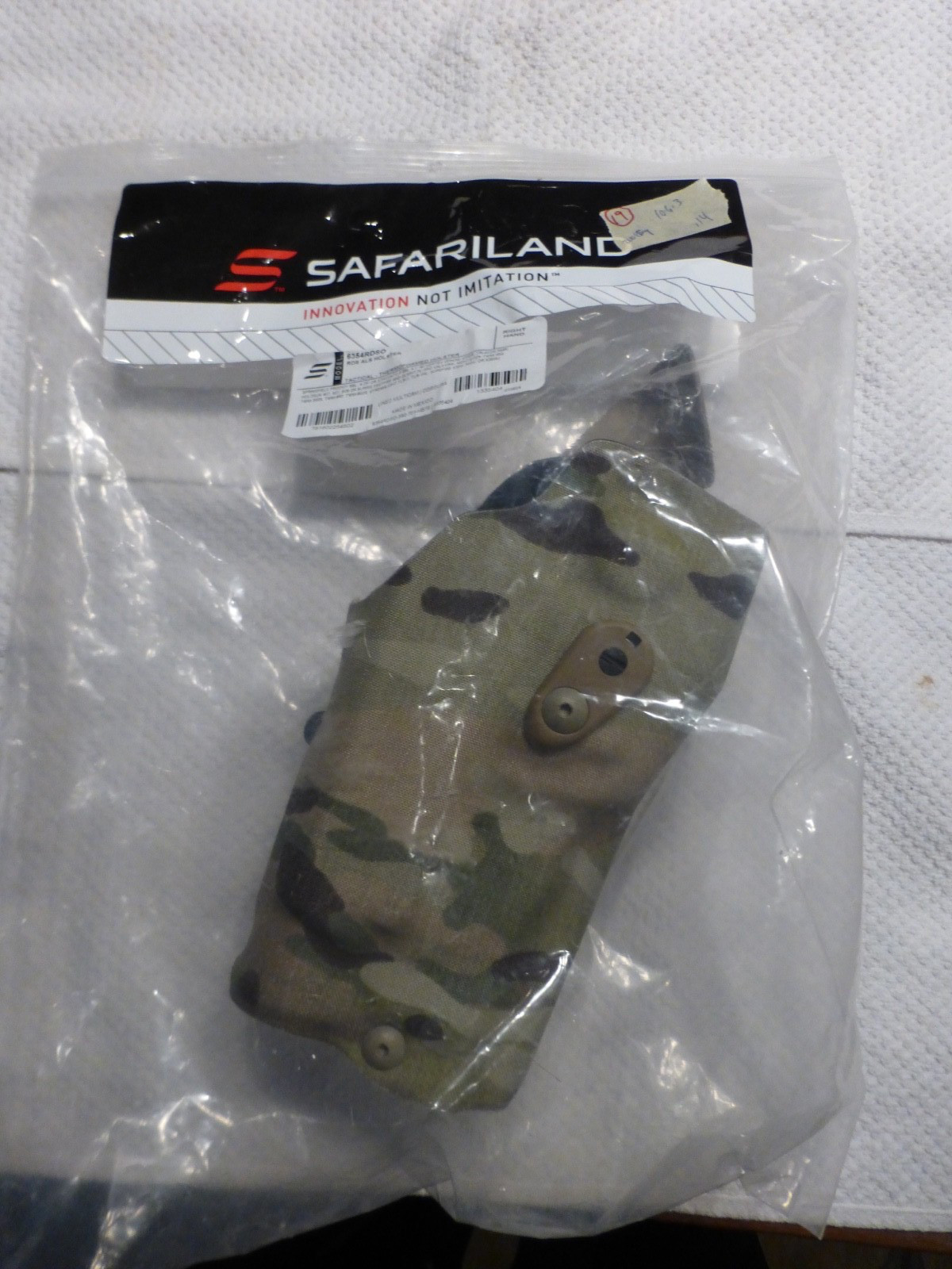 SAFARILAND 6354 RDS ALS HOLSTER, MULTICAM, RH W/ LIGHT FOR STACCATO, SA PROD #19 SAFARILAND 6354 RDS ALS HOLSTER, MULTICAM, RH W/ LIGHT FOR STACCATO, SA PROD #19