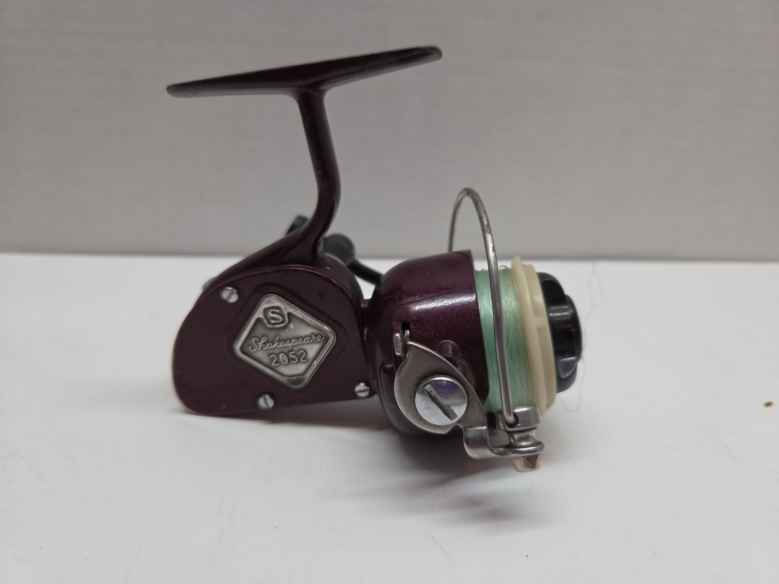Vintage Shakespeare No. 2052 Model EC Spinning Reel - Maroon Finish Vintage Shakespeare No. 2052 Model EC Spinning Reel - Maroon Finish