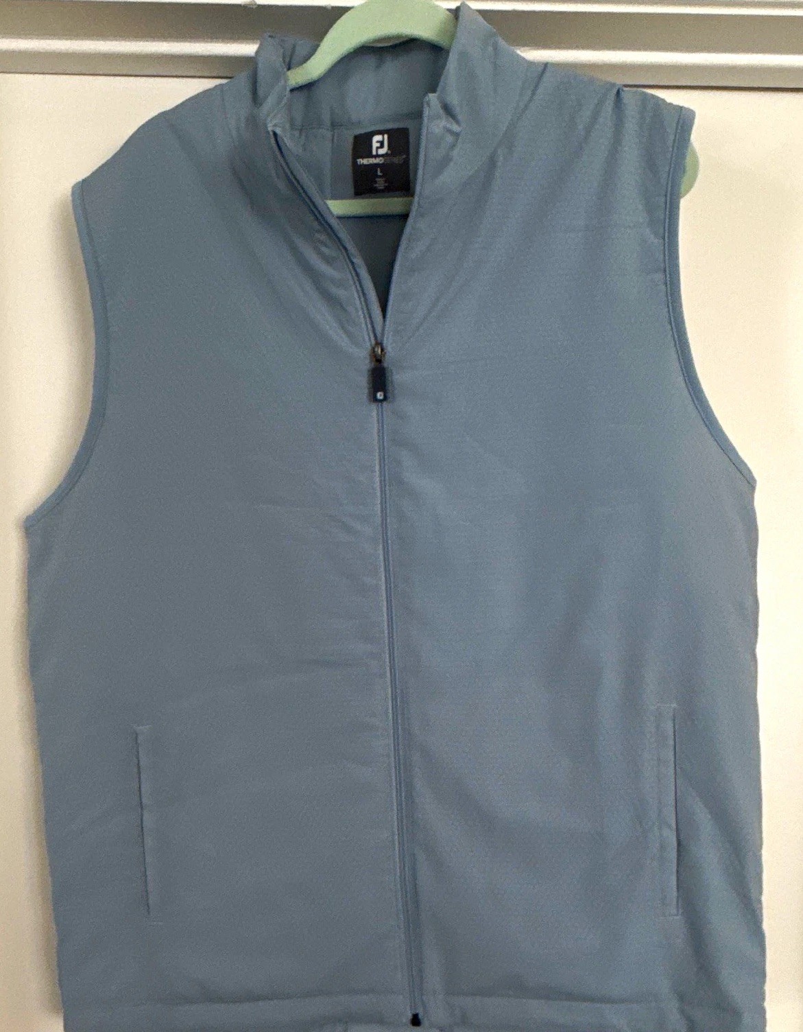 FootJoy ThermoSeries Men\'s Full-Zip Golf Vest Blue/Gray Sleeveless Size L FootJoy ThermoSeries Men\'s Full-Zip Golf Vest Blue/Gray Sleeveless Size L
