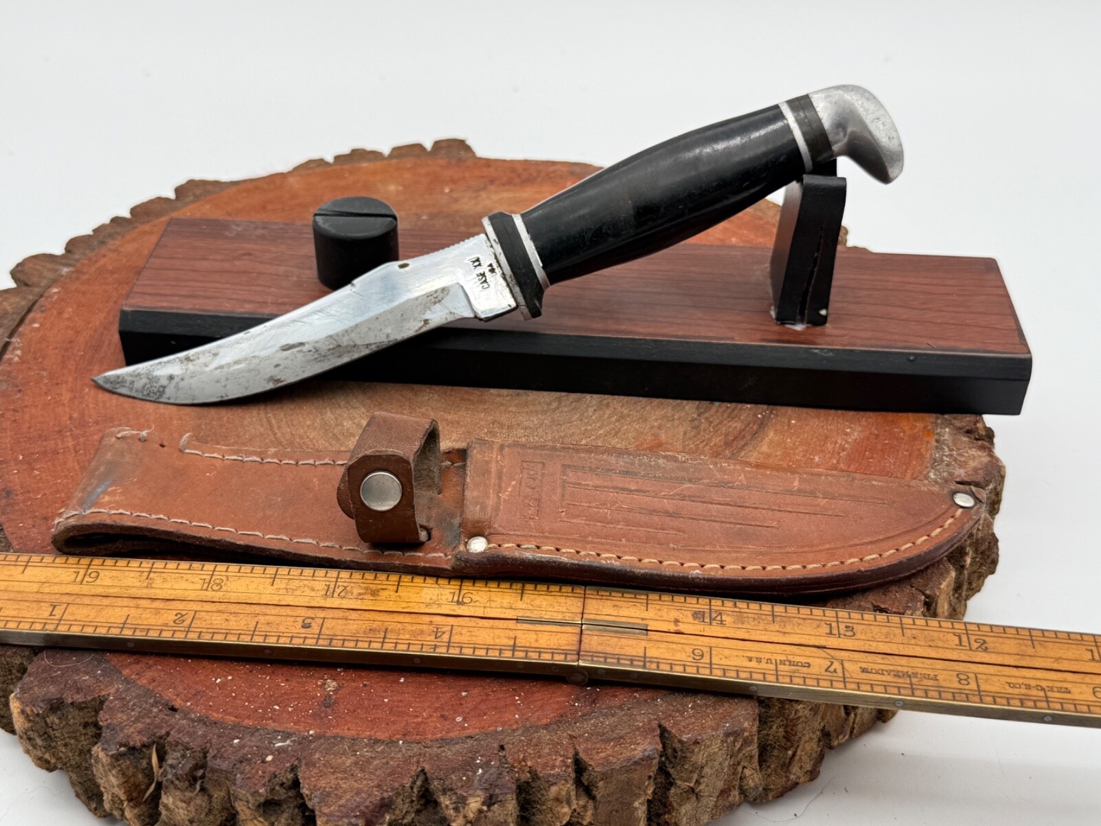 Vintage Case XX-223-5 Fixed Blade Trailing Edge Hunting knife Made USA--793.25 Vintage Case XX-223-5 Fixed Blade Trailing Edge Hunting knife Made USA--793.25