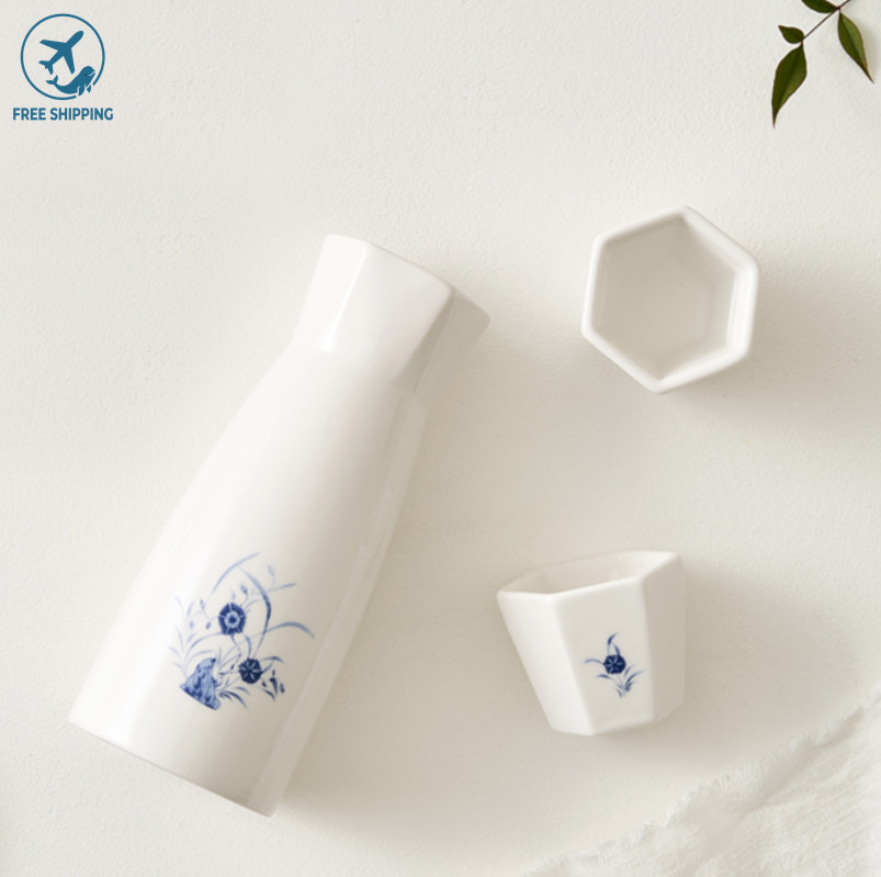 Korean Blue and White Porcelain Sake Set Floral Ceramic Soju Carafe Cups Gift