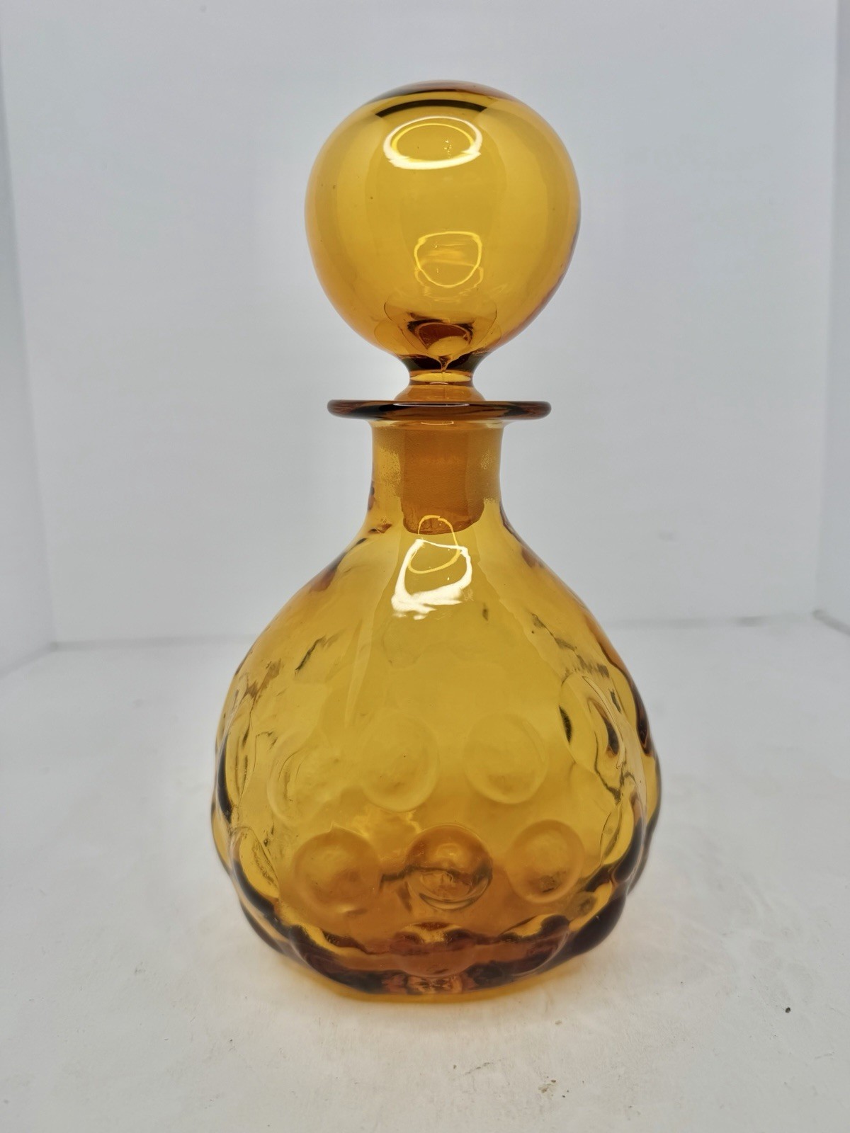 Vintage MCM Blenko 715 Decanter In Wheat 8.25” W/stopper Stunning Vintage MCM Blenko 715 Decanter In Wheat 8.25” W/stopper Stunning