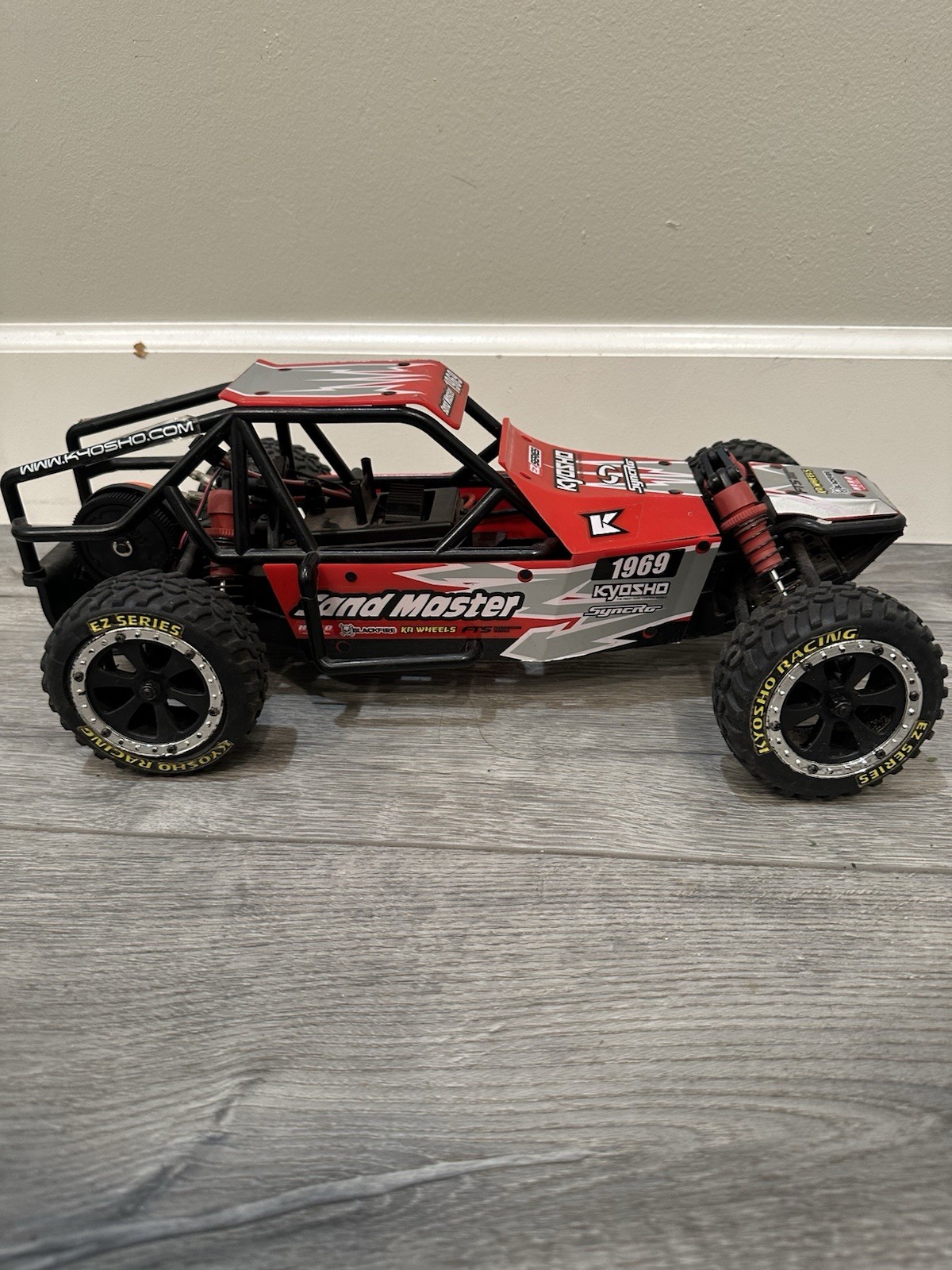 Kyosho Sand Master 1/10 Off Road Buggy SandMaster RC Parts Or Repair Untested Kyosho Sand Master 1/10 Off Road Buggy SandMaster RC Parts Or Repair Untested