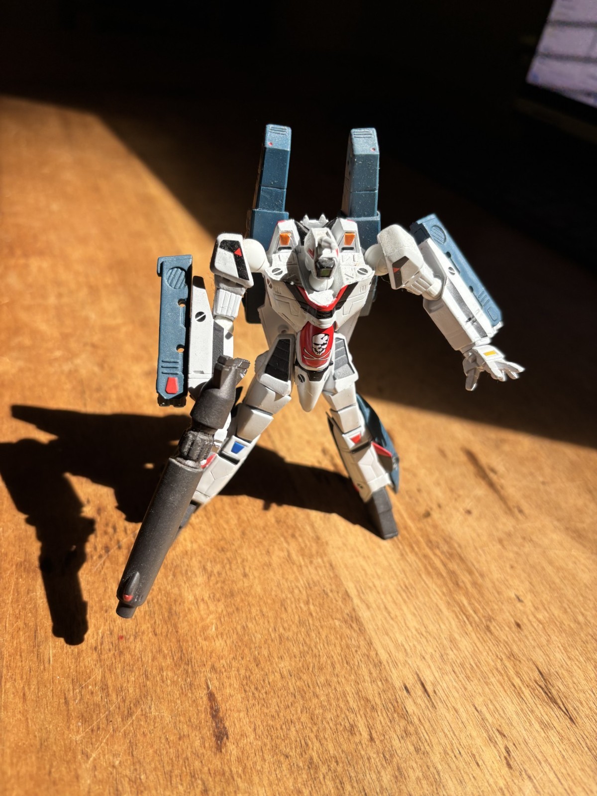 2002 Toynami Super Posable Veritech Battloid Robotech Macross