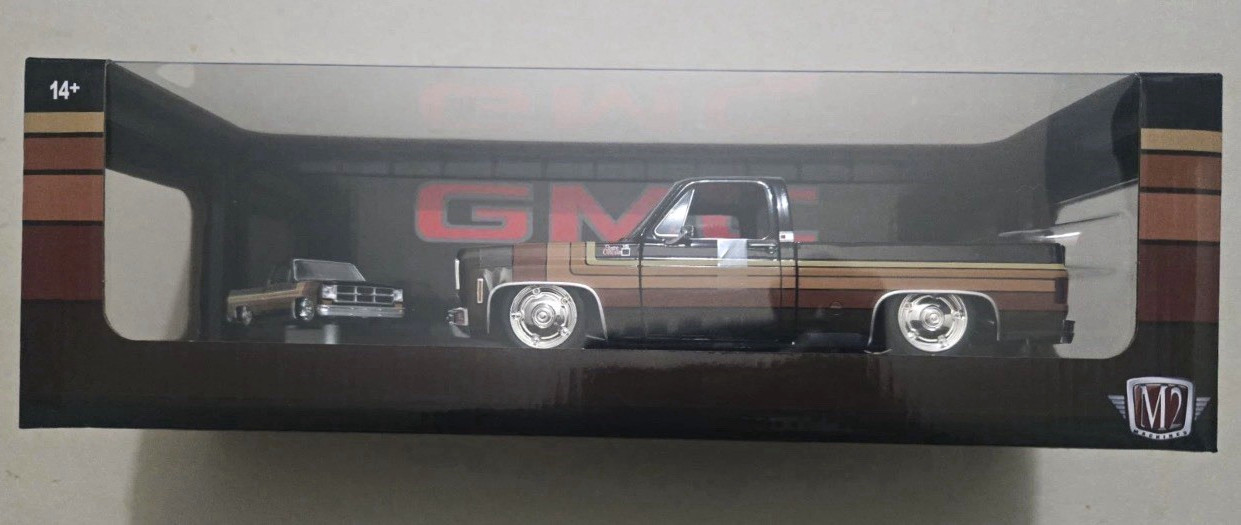 M2 Machines 1:64 1973 GMC Sierra Grande 15 Auto-Trucks Diecast Unopened M2 Machines 1:64 1973 GMC Sierra Grande 15 Auto-Trucks Diecast Unopened
