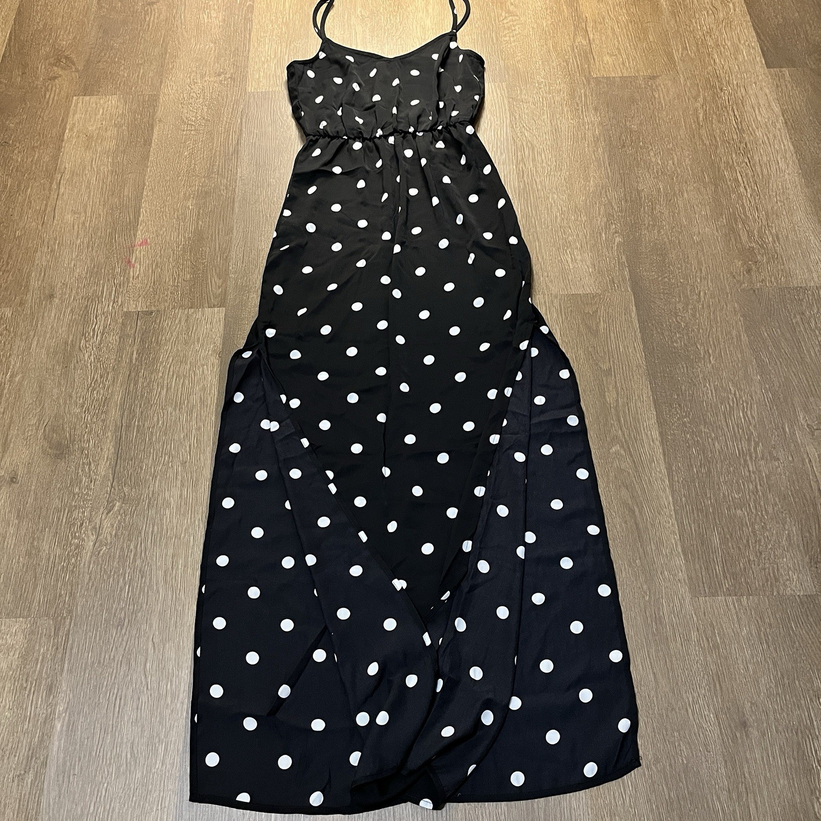 H&M Black White Polka Dot Maxi Dress Spaghetti Strap Flowy XS H&M Black White Polka Dot Maxi Dress Spaghetti Strap Flowy XS
