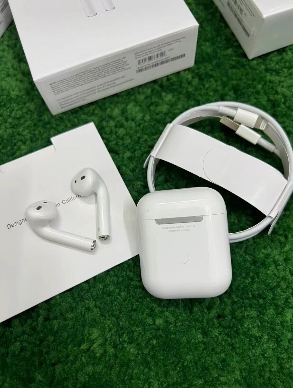 AppleAirPods2nd Generation with Charging Case 2²nd Generation White Sealed NEW