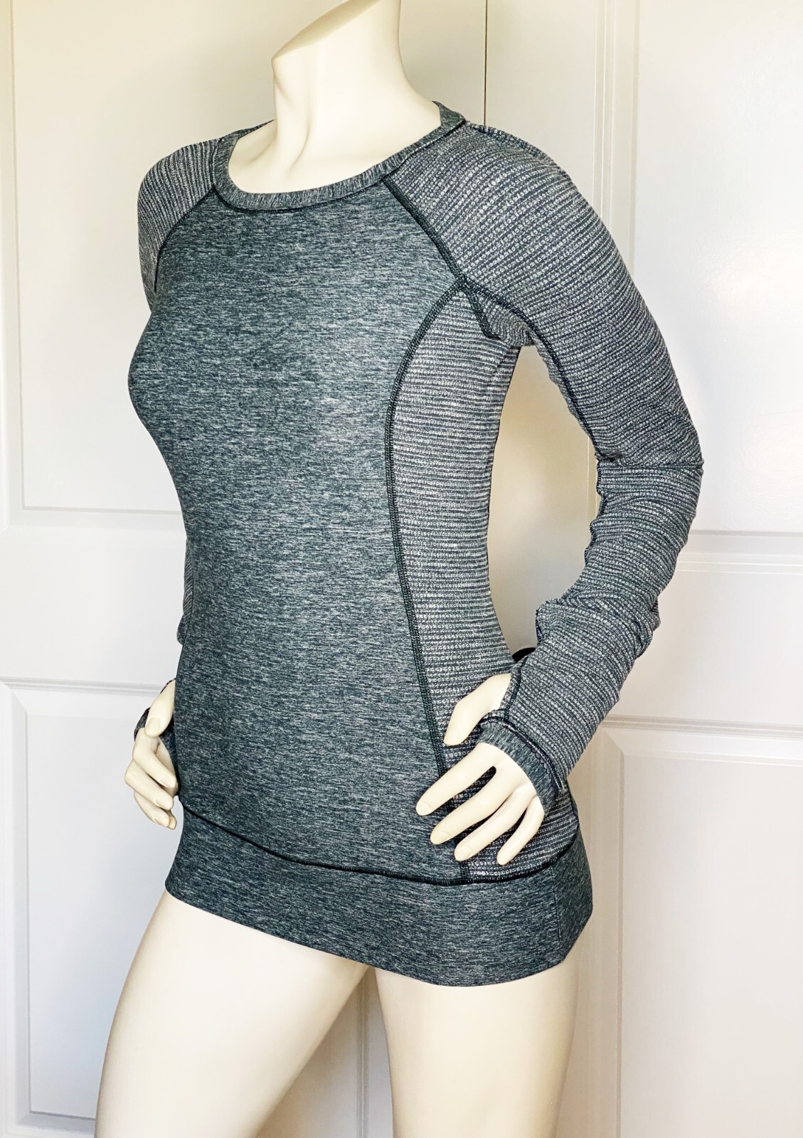 LULULEMON ATHLETICA GREEN BLEND BOAT NECK LONG SLEEVE ACTIVEWEAR TOP SIZE: 4