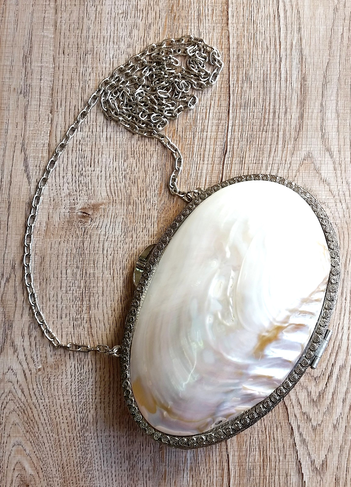 Vtg Mother of Pearl Clutch Bag Shell Pouch Shoulder Chain Hasp White Party L 8\