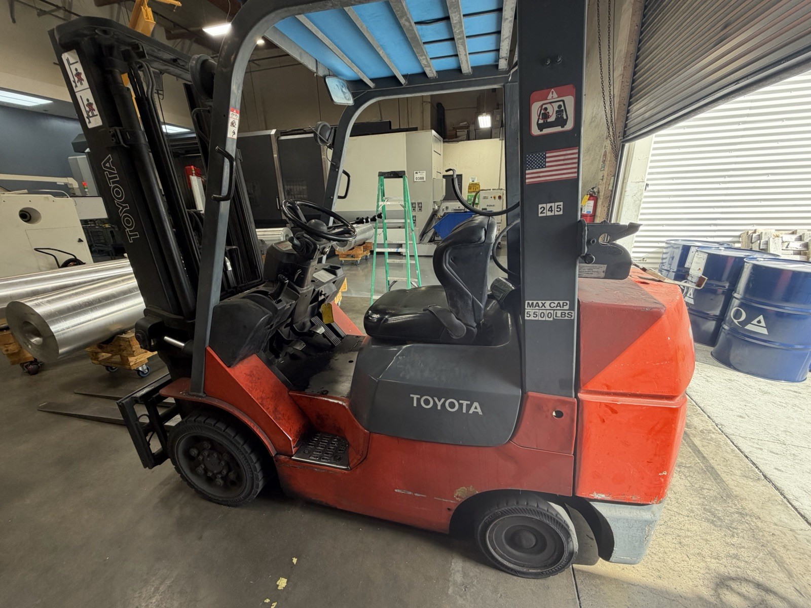 2009TOYOTA Side Shift FORKLIFT   5000 LBS