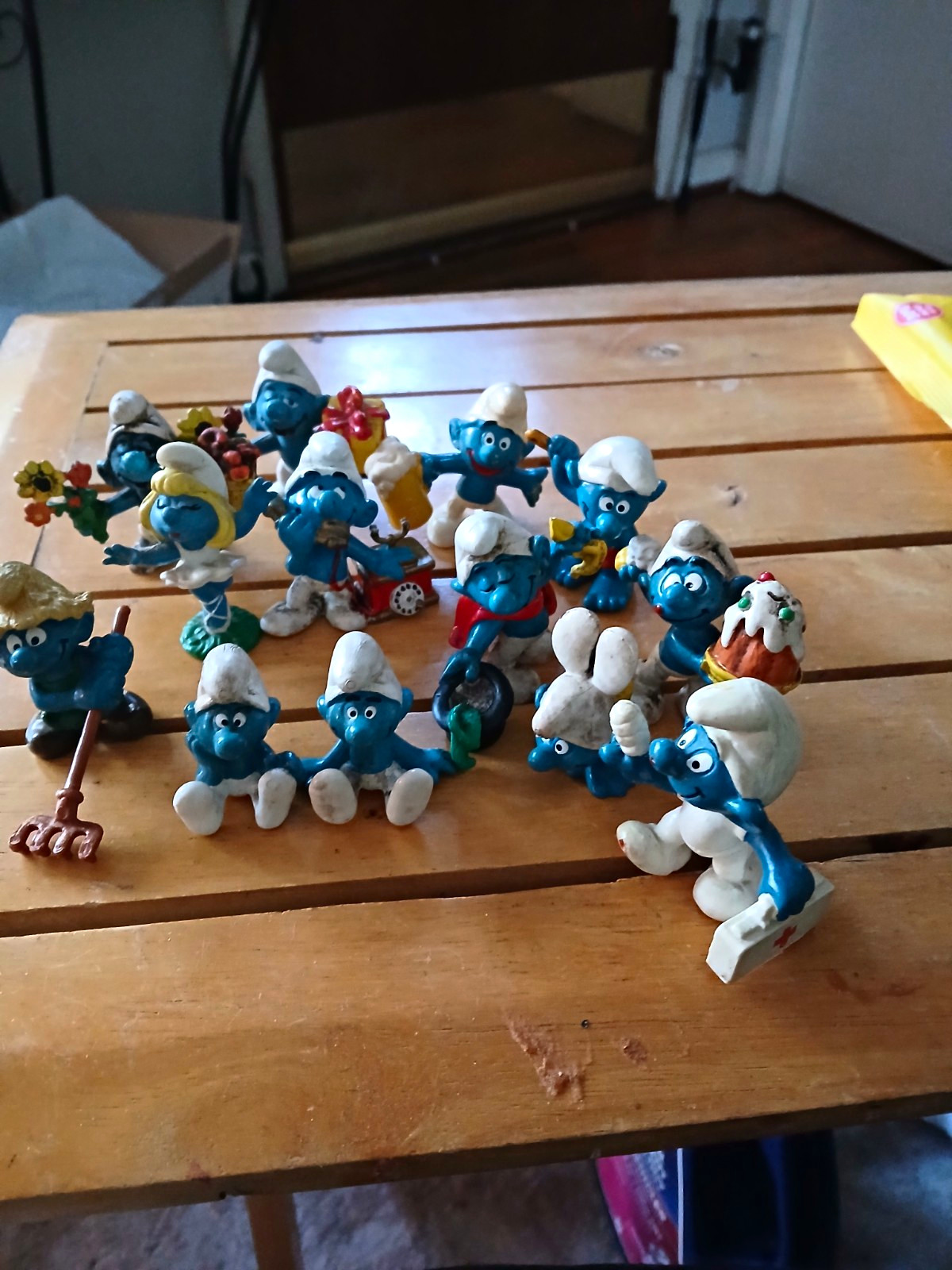 13 Smurfs Smurf Character Figurine Lot, The Smurfs Character Family, Ages 3-7