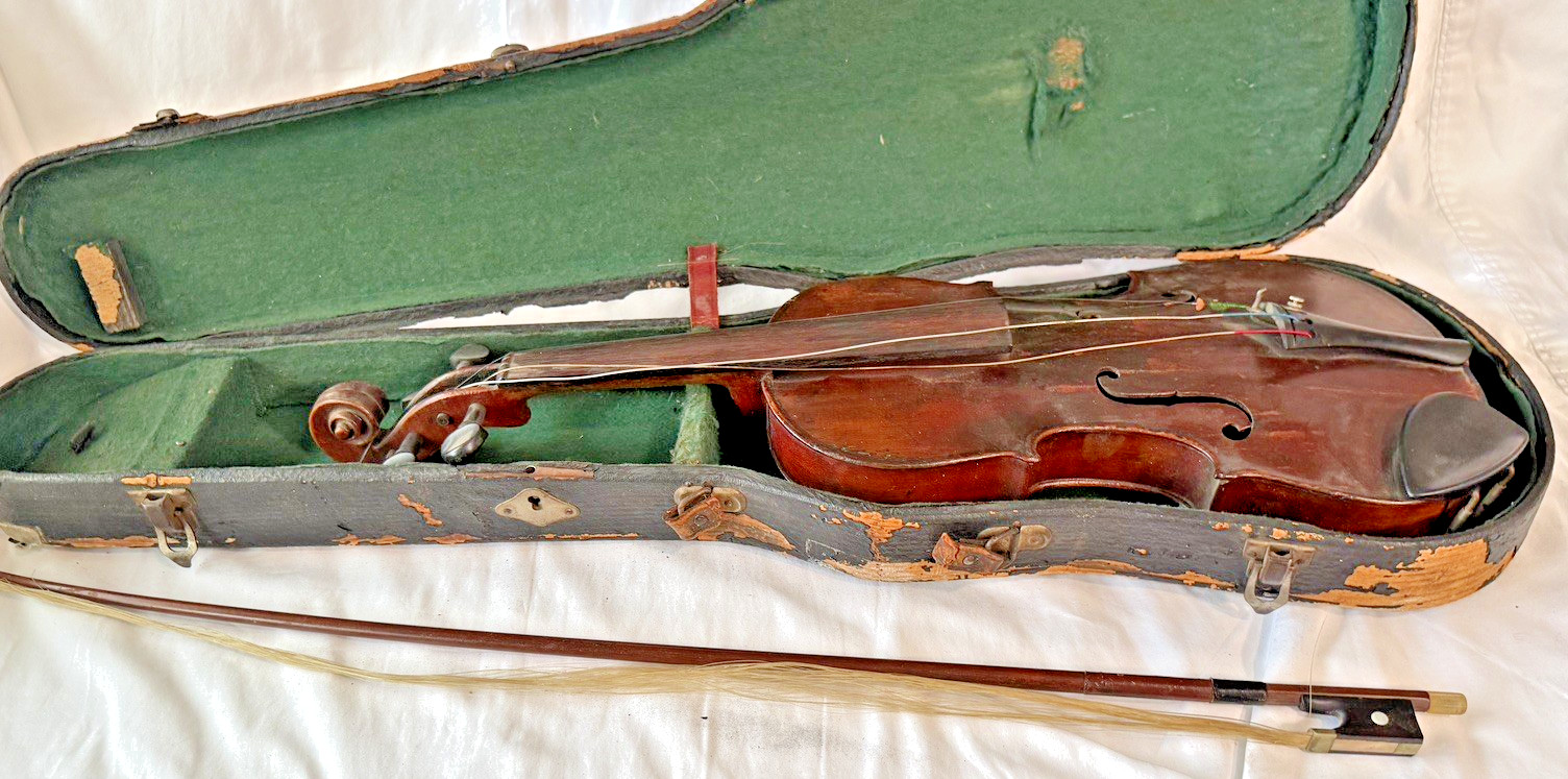 Antique Jacobus Stainer Labeled 3/4 Violin 13” w Bow & Vintage Case