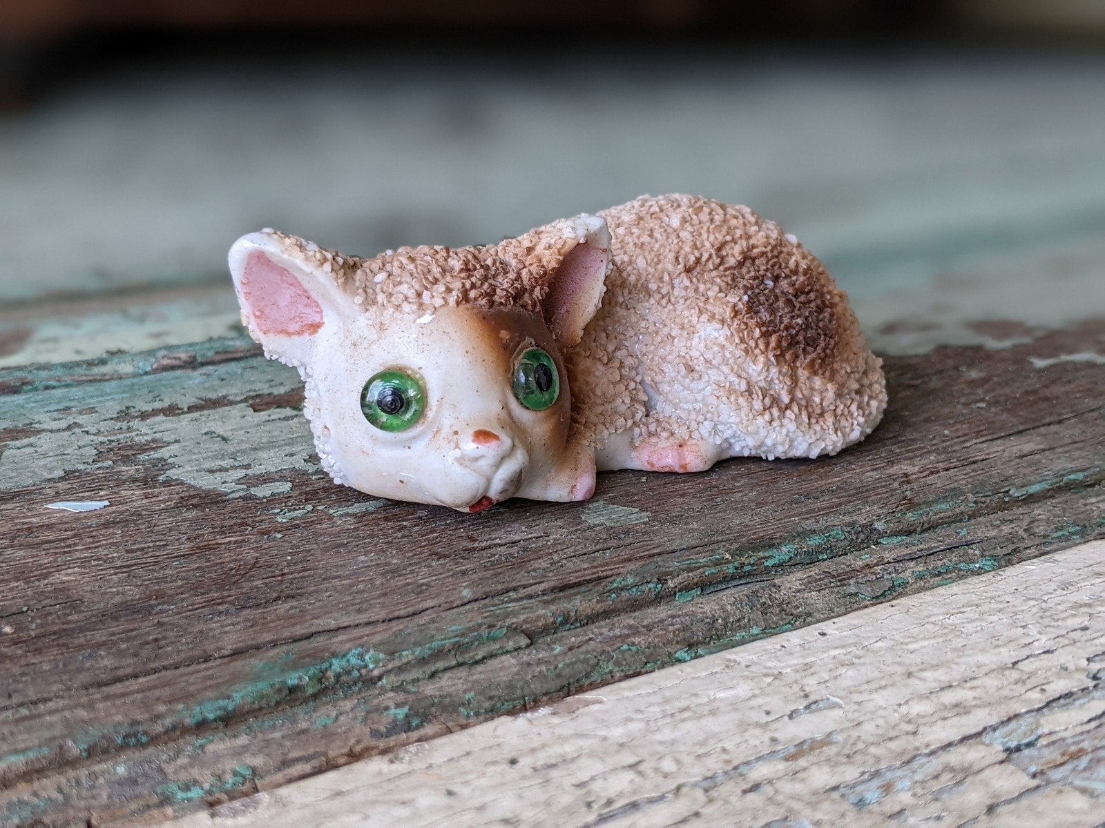1950s Ucagco Spaghetti Cat Figurine: Green Glass Eyes, Hand-Painted Japan 1950s Ucagco Spaghetti Cat Figurine: Green Glass Eyes, Hand-Painted Japan